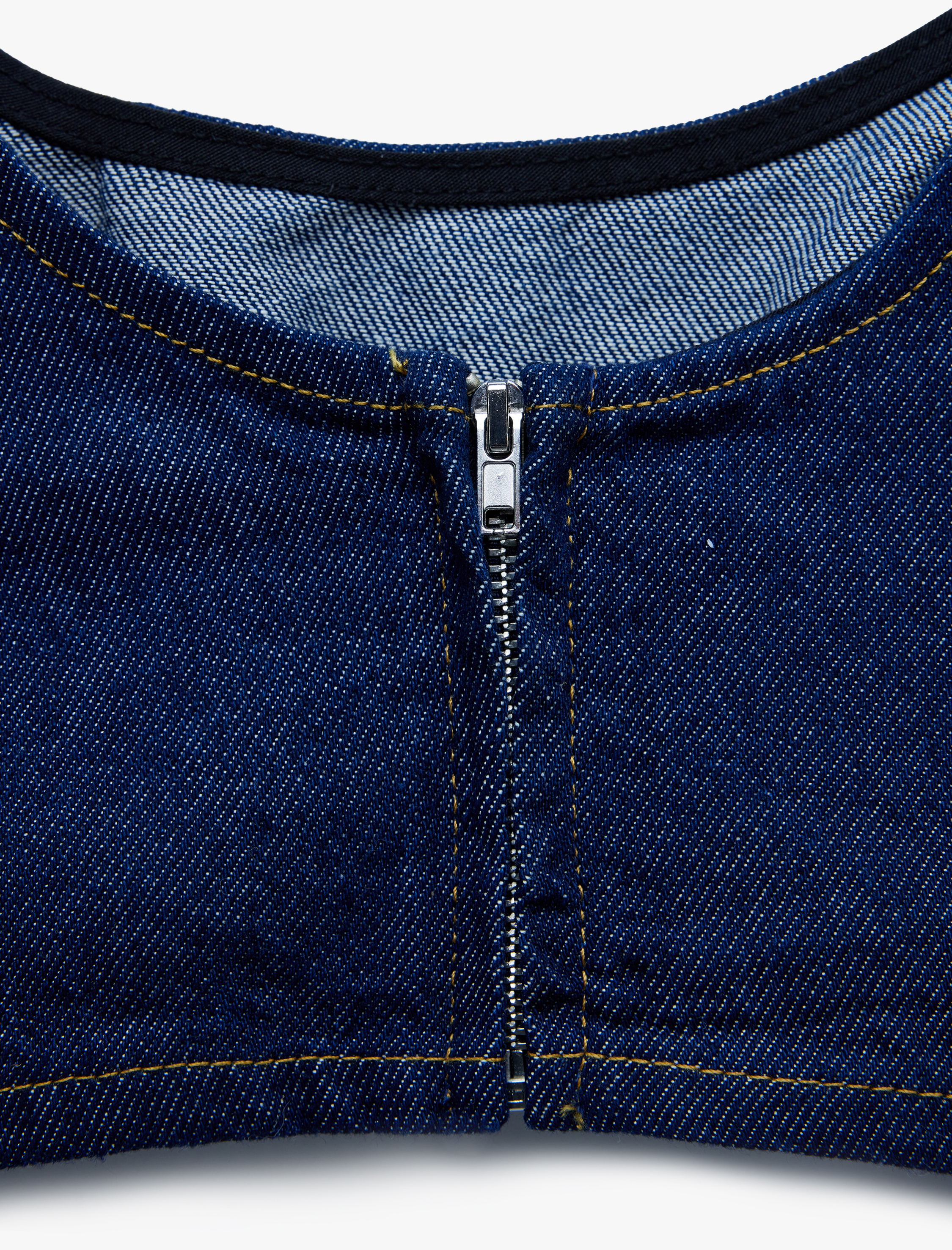 Pamuklu Dar Kesim Fermuarlı U Yaka Kolsuz Denim Crop Üst