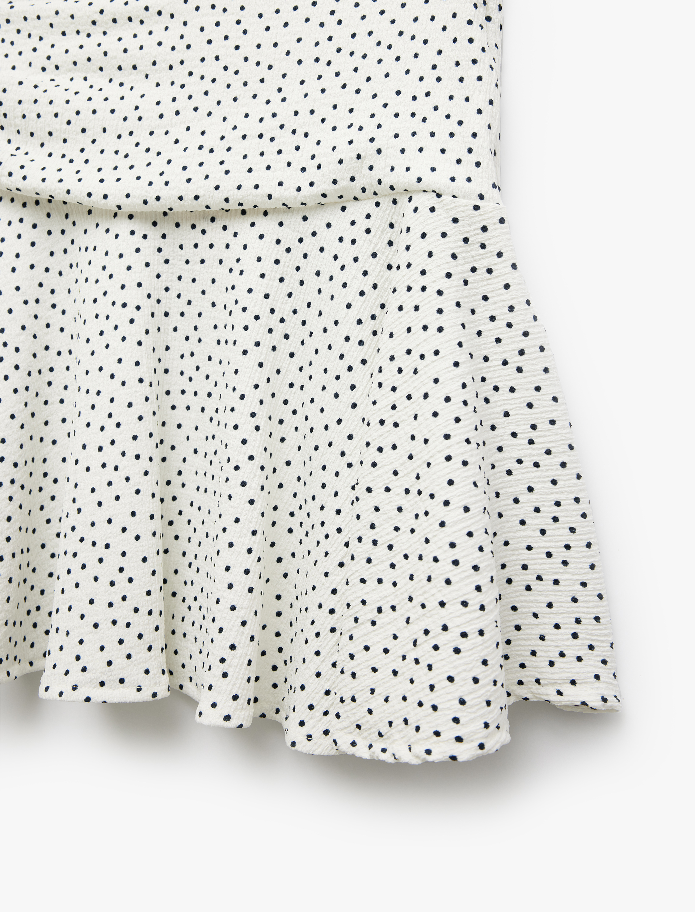   Drape Detaylı Slim Fit Puantiye Desenli Mini Kloş Etek