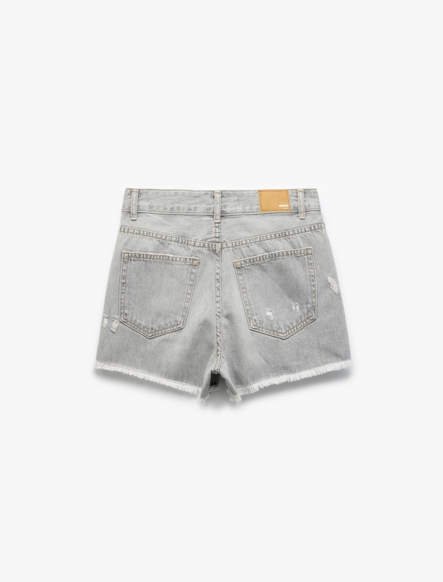 Yıpratma Detaylı Düğmeli Cepli Mini Jean Şort_4