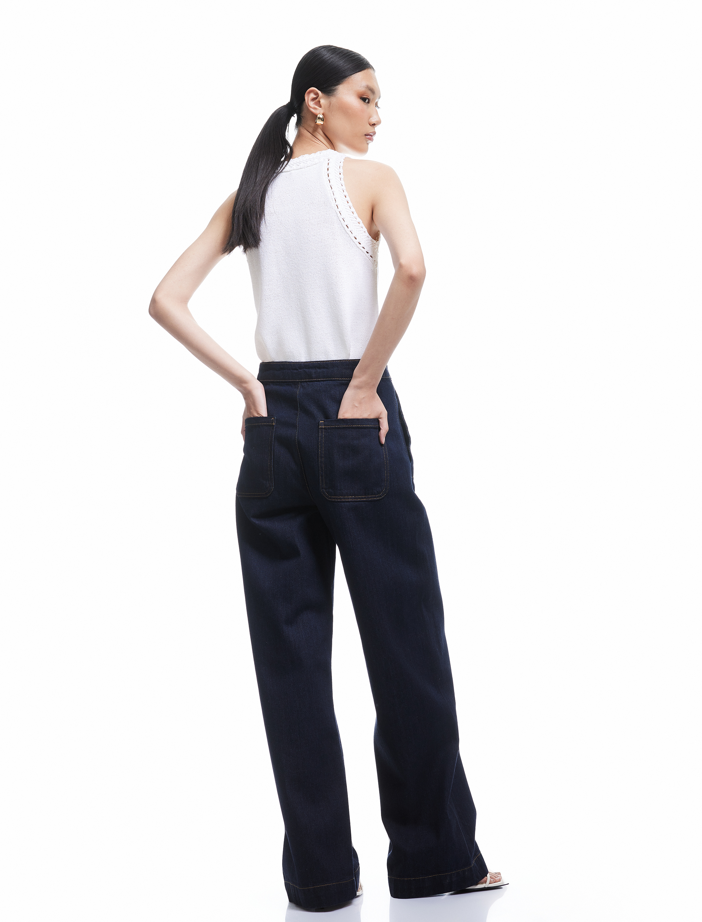   Koton X Sima Tarkan - Düğme Detaylı Standart Bel Geniş Paça Jean Pantolon -  Wide Leg Jeans