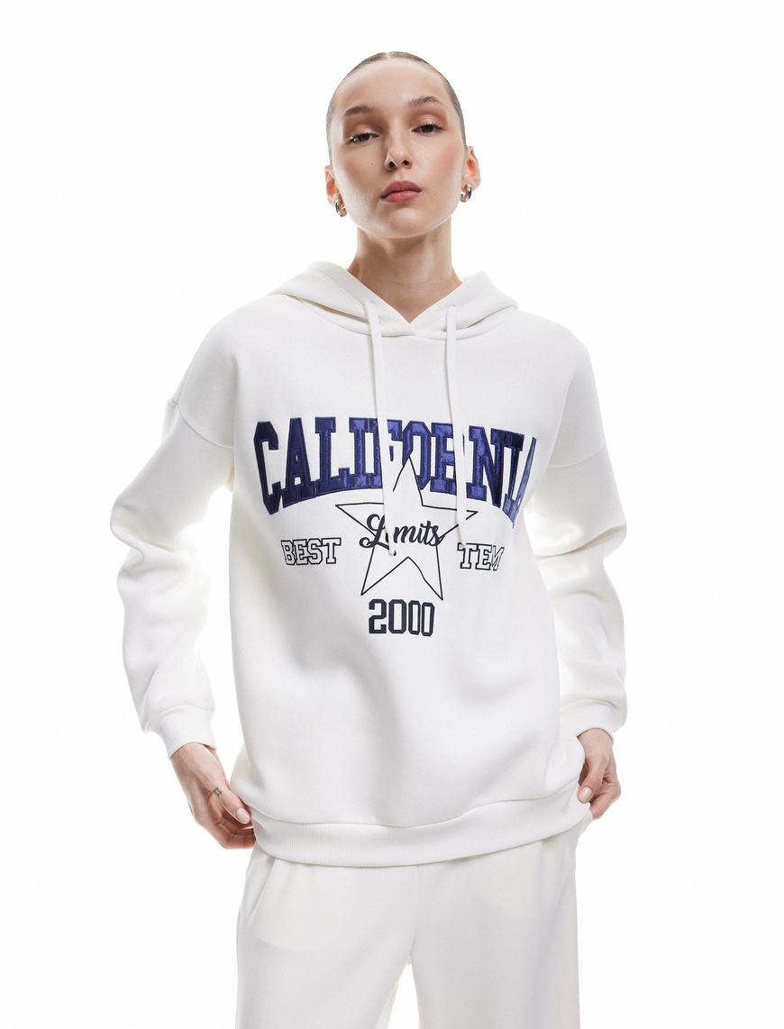   Üç İplik Şardonlu Kolej Nakış Detaylı Kapüşonlu Oversize Sweatshirt