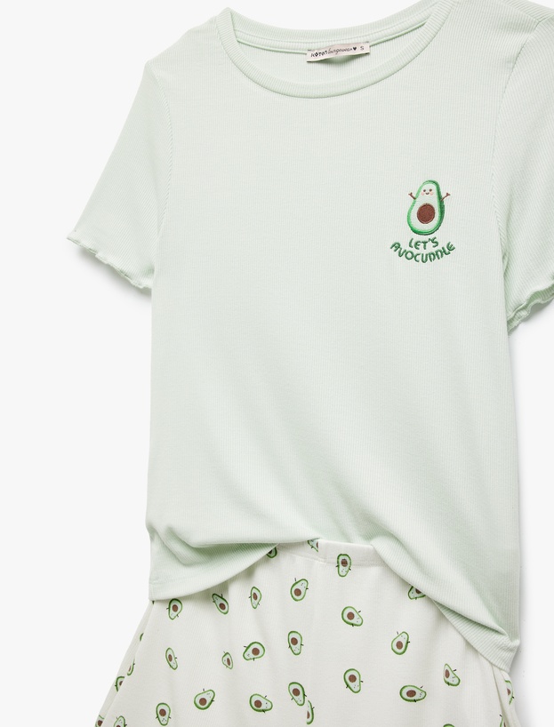 Viskon Avokado Baskılı Şortlu Pijama Takımı_5