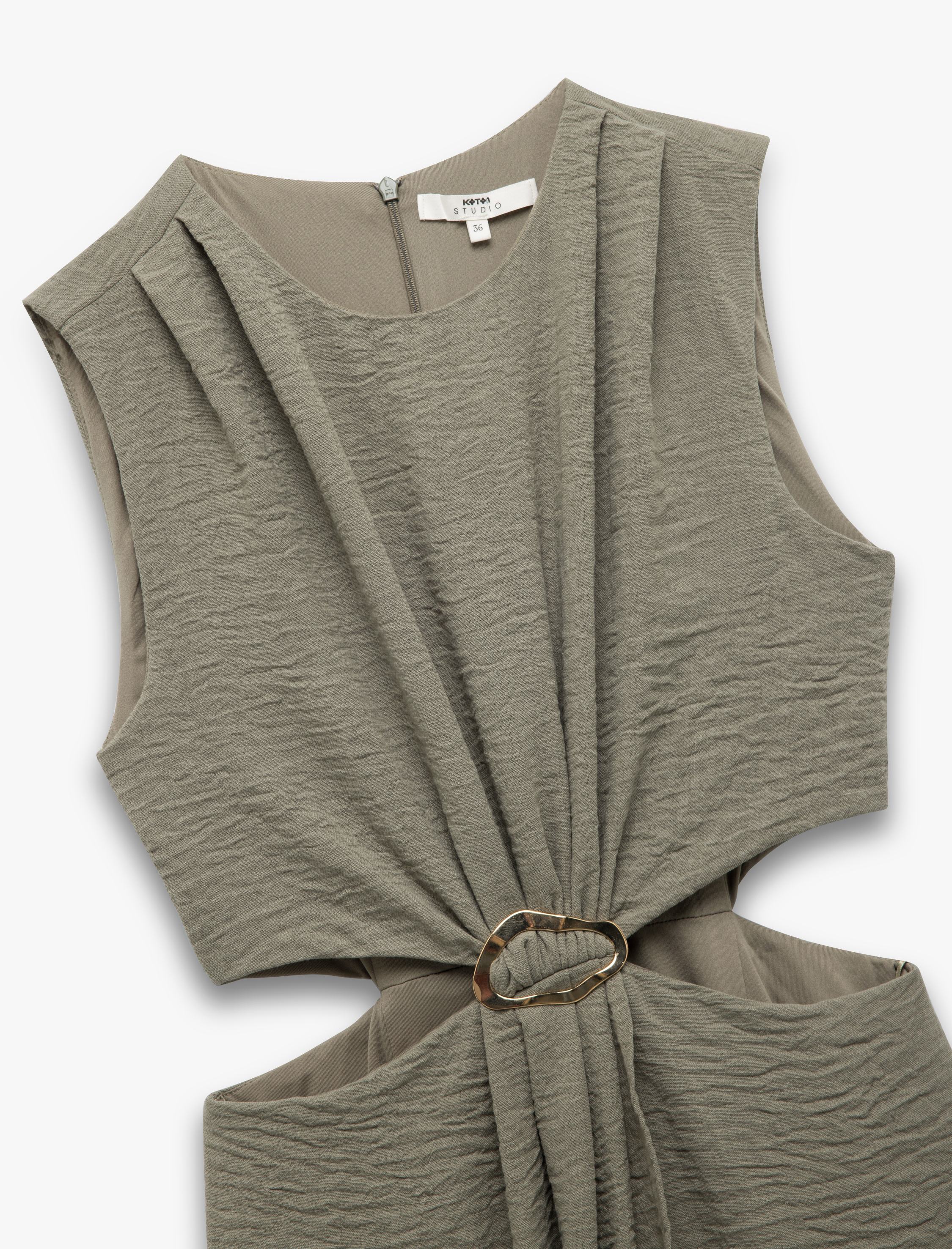   Dokulu Aksesuarlı Yuvarlak Yaka Pencere Detaylı Kolsuz Elbise