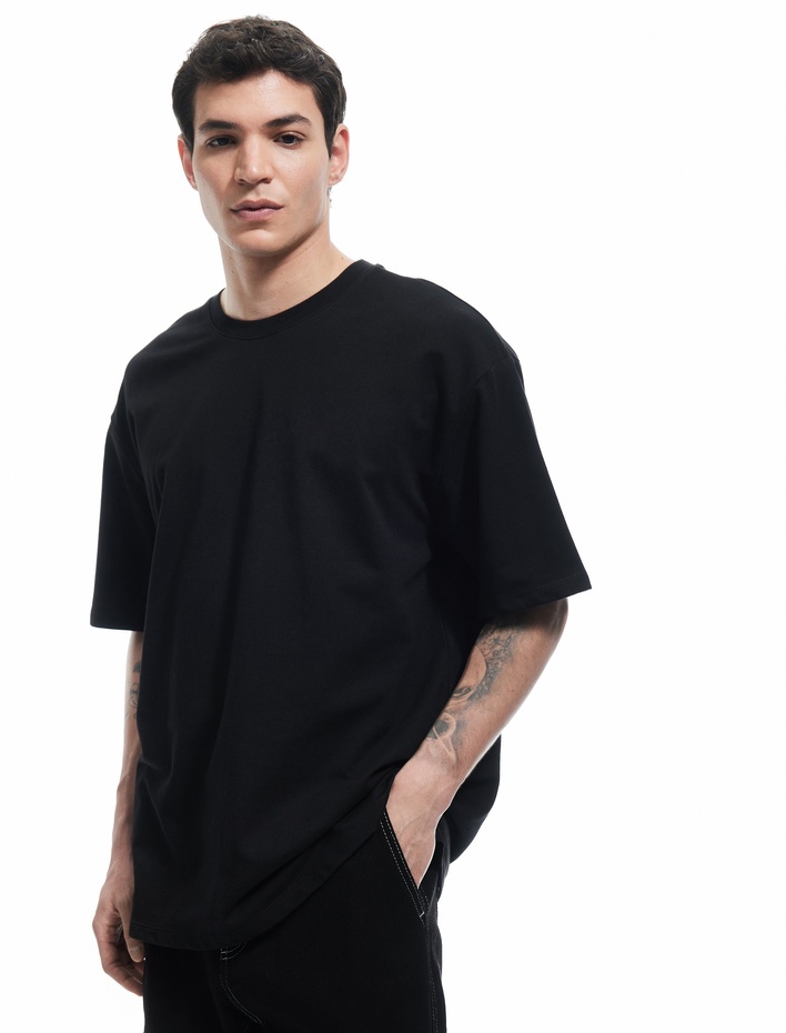  Basic Bisiklet Yaka Pamuklu Tok Kumaş Kısa Kollu Oversize Tişört