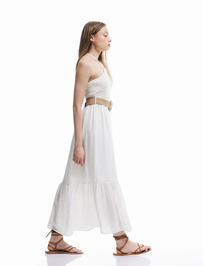  Kemer Detaylı A Kesim Boyundan Bağlamalı Viskon Uzun Halter Yaka Elbise