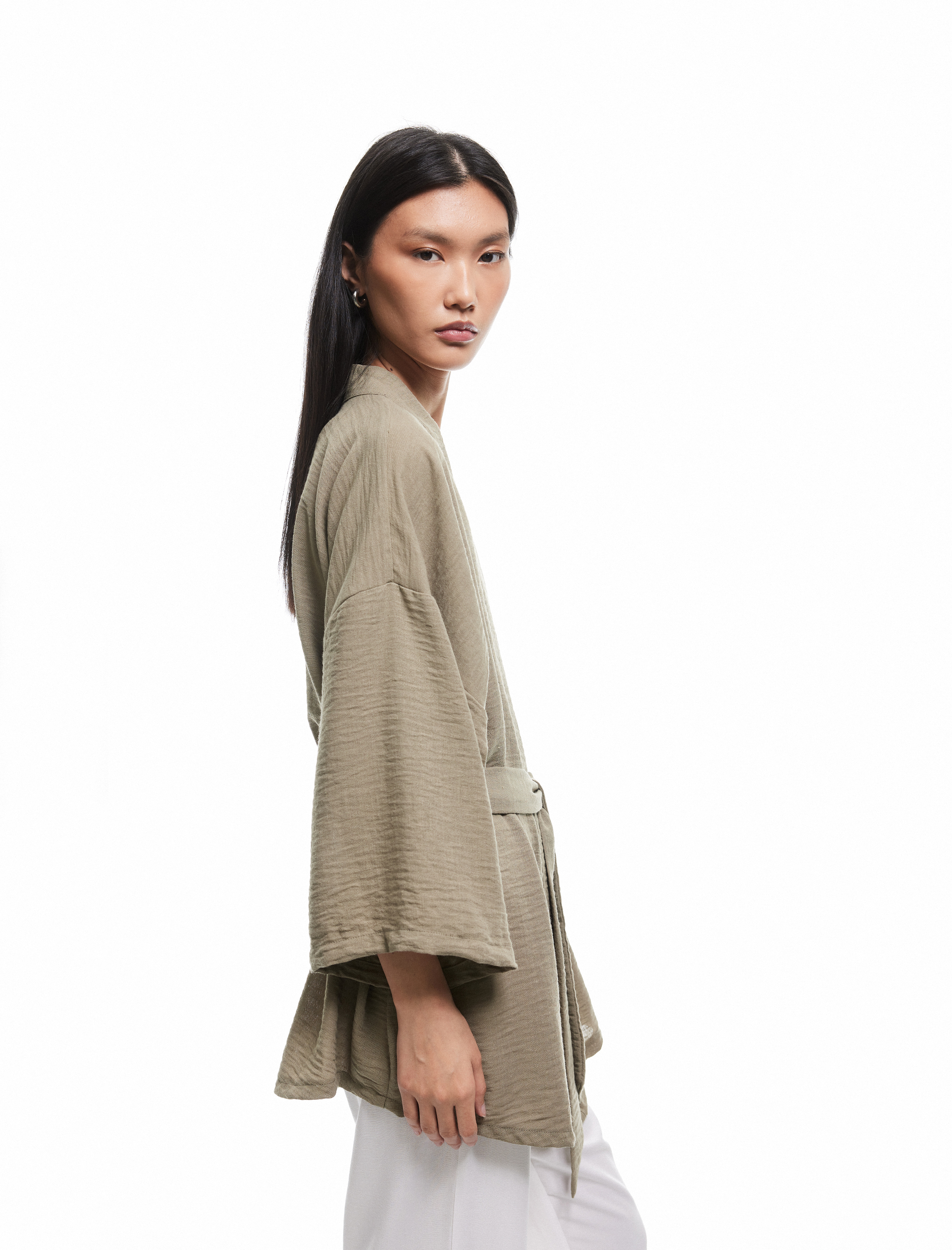   Kruvaze Beli Bağcıklı Kısa Geniş Kollu Kimono