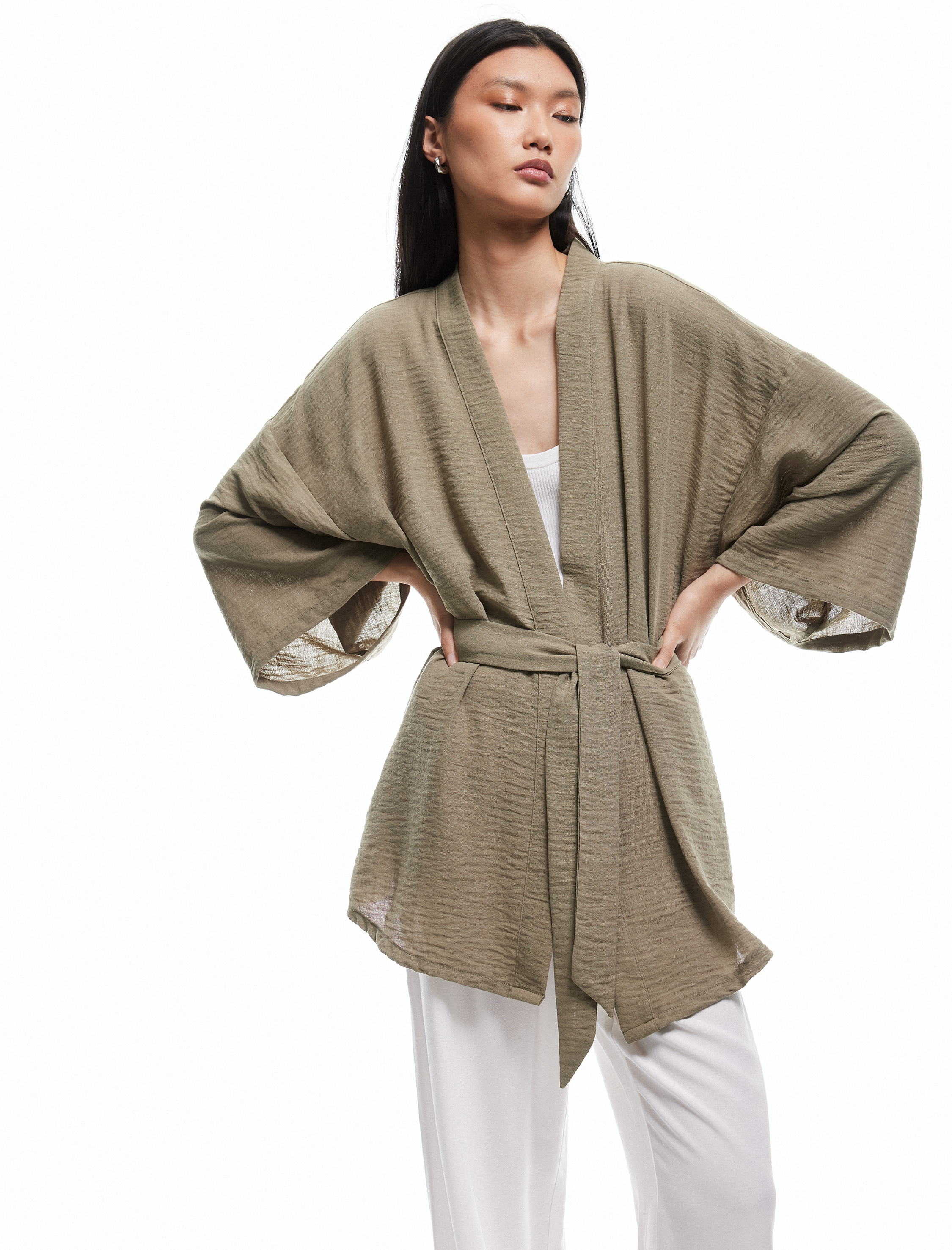   Kruvaze Beli Bağcıklı Kısa Geniş Kollu Kimono