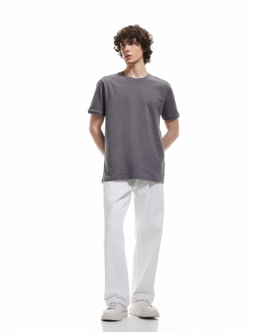   Kısa Kollu Bisiklet Yaka Pamuklu Slim Fit Erkek Basic Tişört