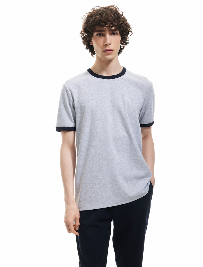  Pamuklu Regular Fit Biyeli Kısa Kollu Bisiklet Yaka Erkek Tişört