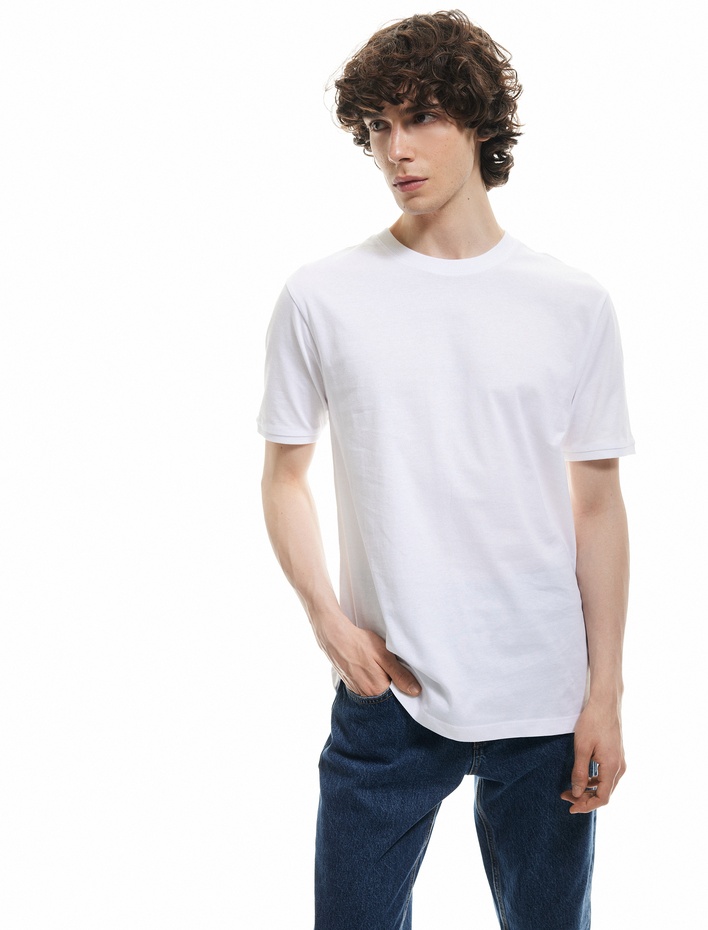  Kısa Kollu Bisiklet Yaka Pamuklu Slim Fit Erkek Basic Tişört