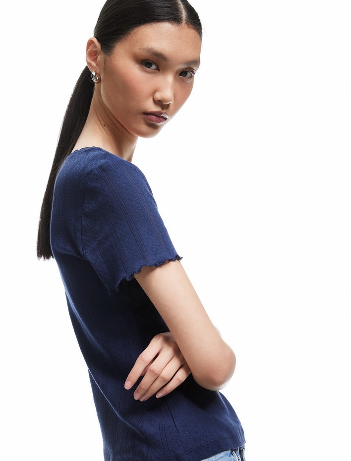  Pamuklu Büzgülü Slim Fit Kısa Kollu Kare Yaka Tişört