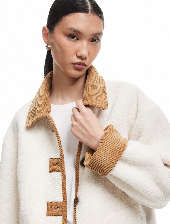  Uzun Kollu Düğmeli Cepli Kruvaze Klasik Yaka Peluş Ceket