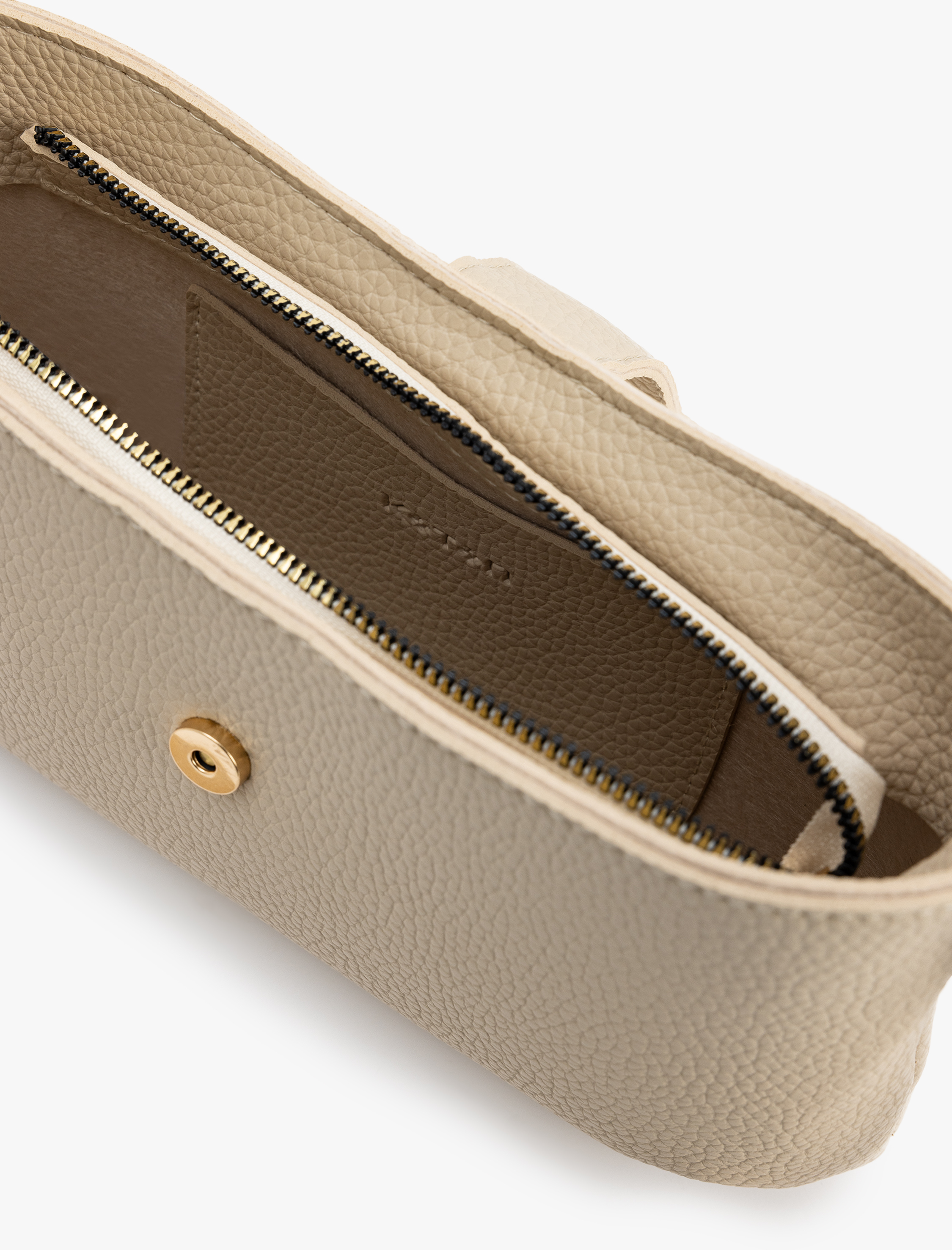  Kadın Suni Deri Fermuarlı Kapama Detaylı Askılı Çapraz Çanta