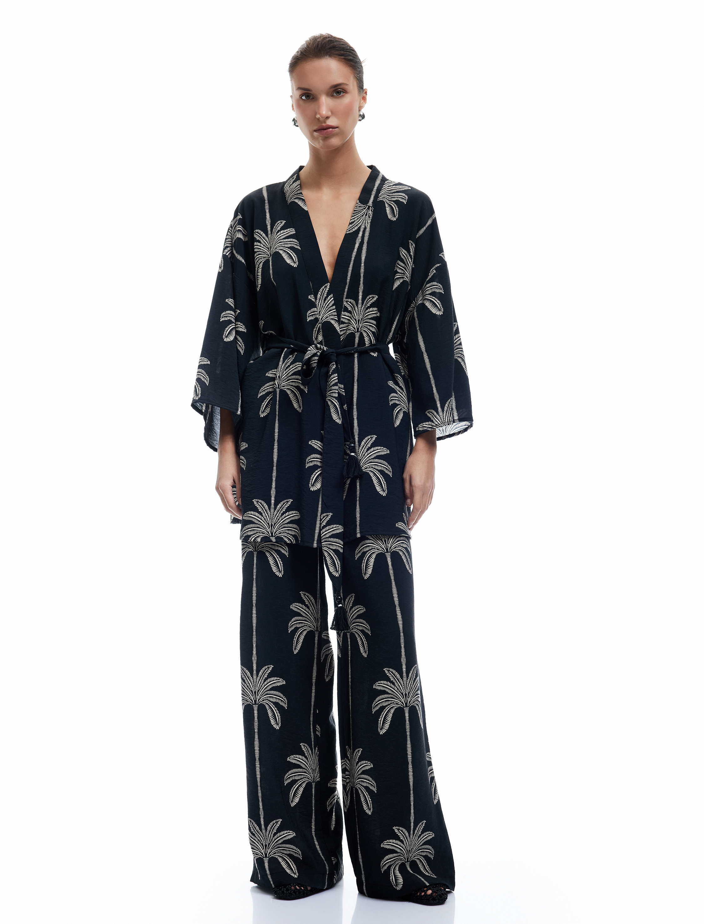   Bağlama Detaylı 3/4 Kol Palmiye Baskılı Viskon Kimono