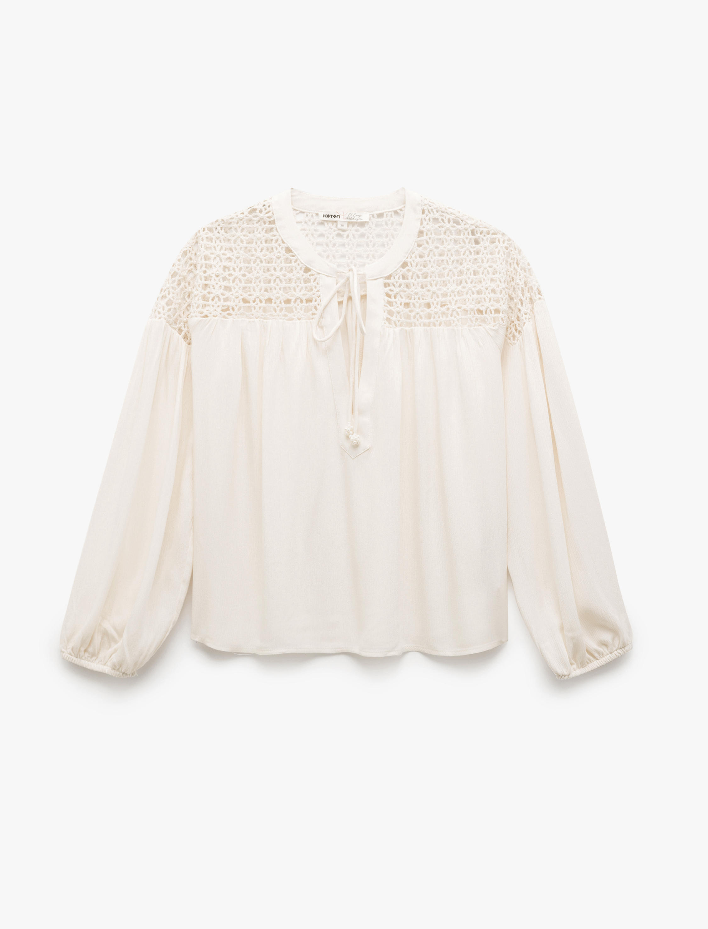   Bağcıklı Yuvarlak Yaka Uzun Balon Kollu Kroşe Detaylı İncili Bluz