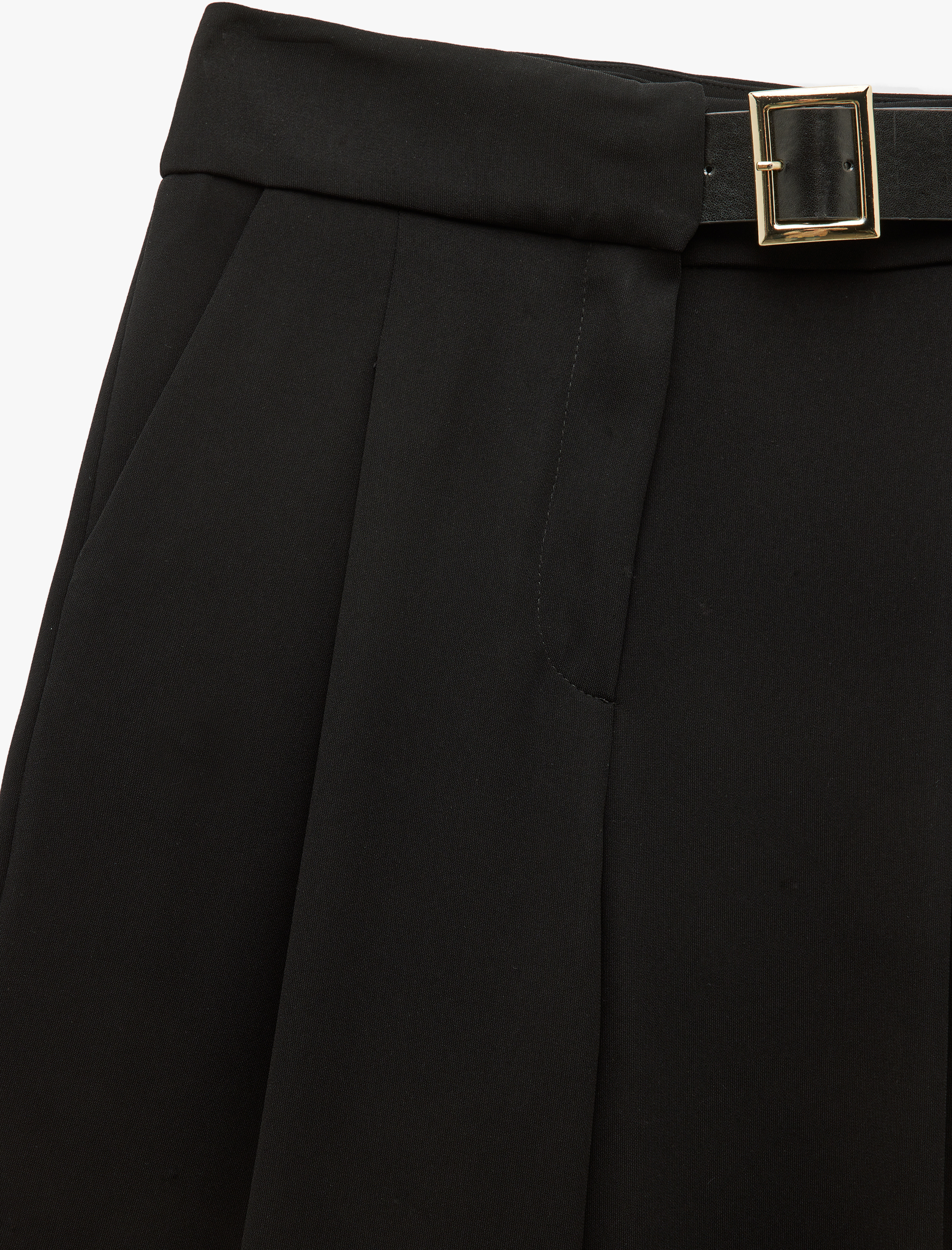   Rahat Kalıp Kemer Detaylı Cepli Geniş Paça Palazzo Pantolon