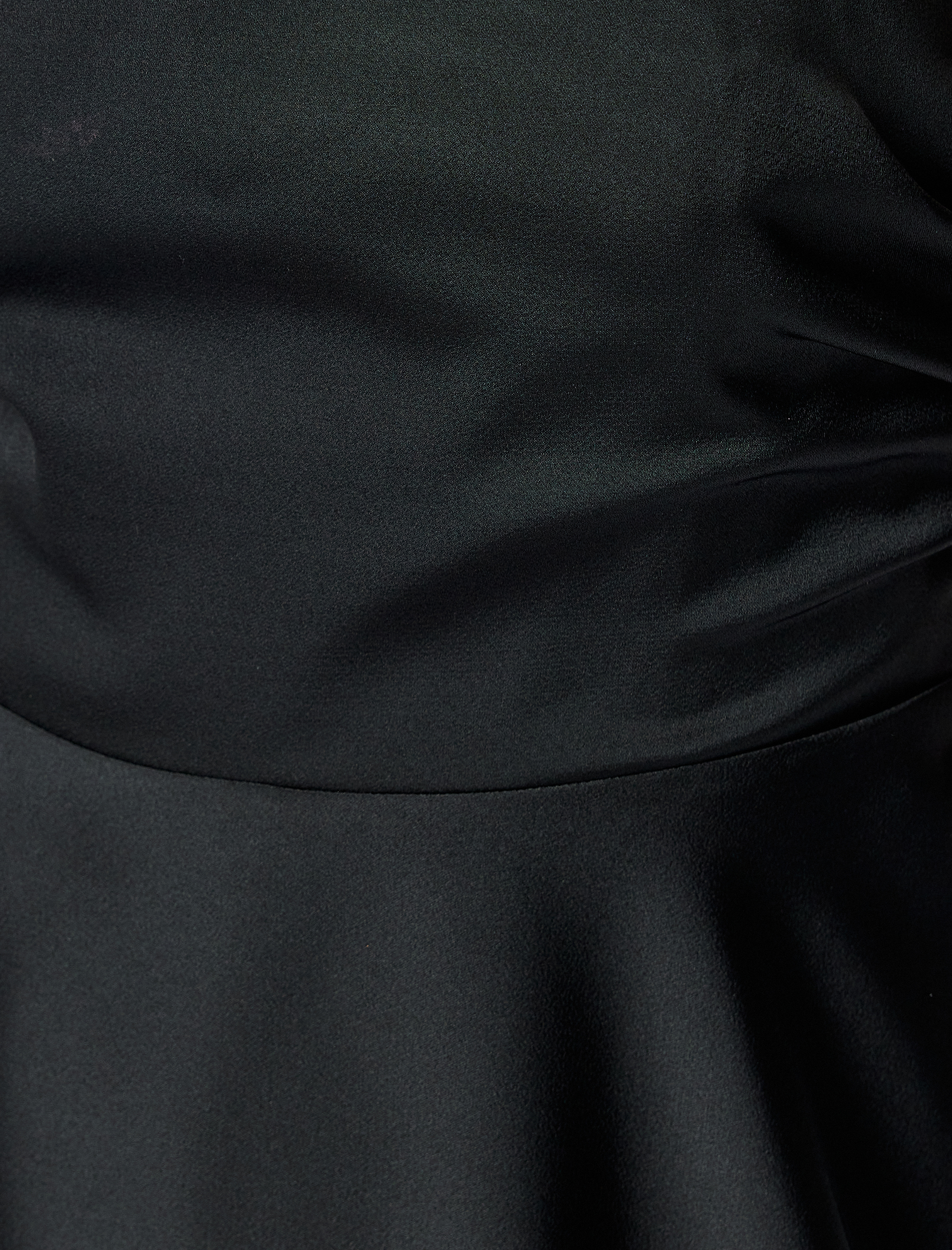 Volanlı Çapraz İp Askılı Kare Yaka Drapeli Mini Saten Elbise