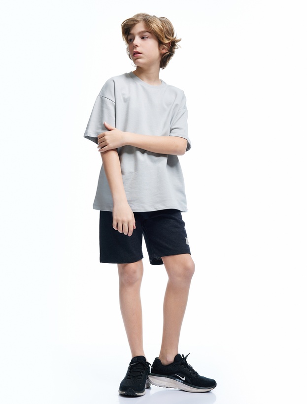 Beli Lastikli Aplike Detaylı Basic Şort_1