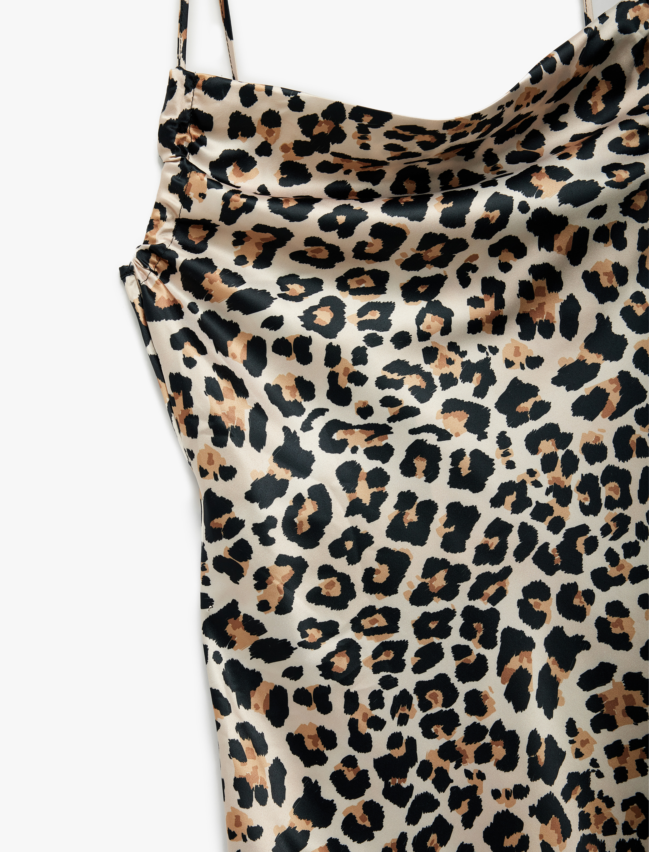   Degaje Yaka Saten Leopar İp Askılı Midi Slip Elbise