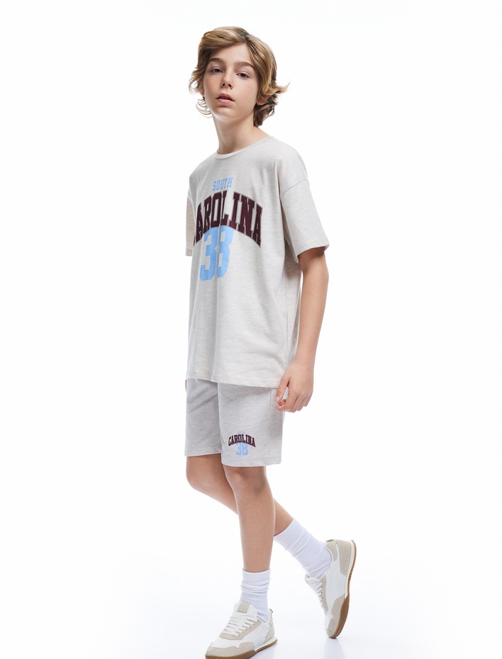 Erkek Çocuk Kolej Baskı Detaylı Beli Bağcıklı Şort