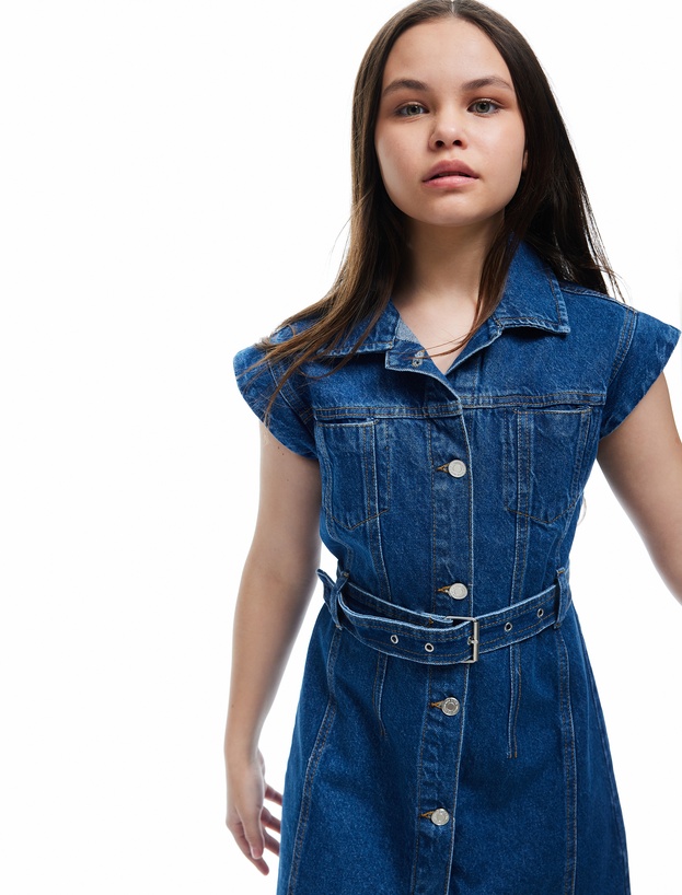 Pamuklu Kemer Detaylı Düğmeli Cepli Denim Elbise_1
