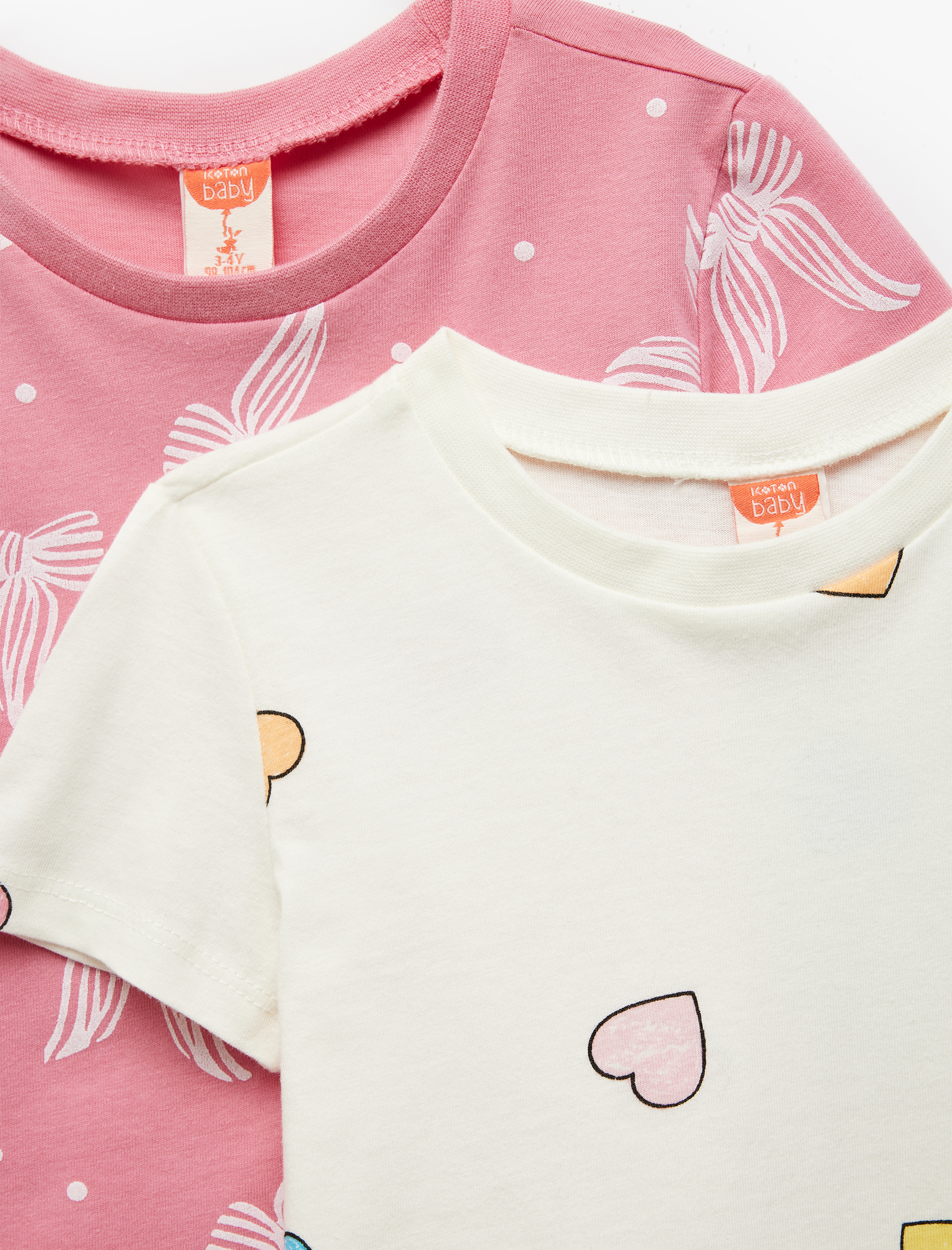 Kız Bebek Pamuklu Kalp ve Fiyonk Baskılı 2'li Tayt ve Tişört Seti