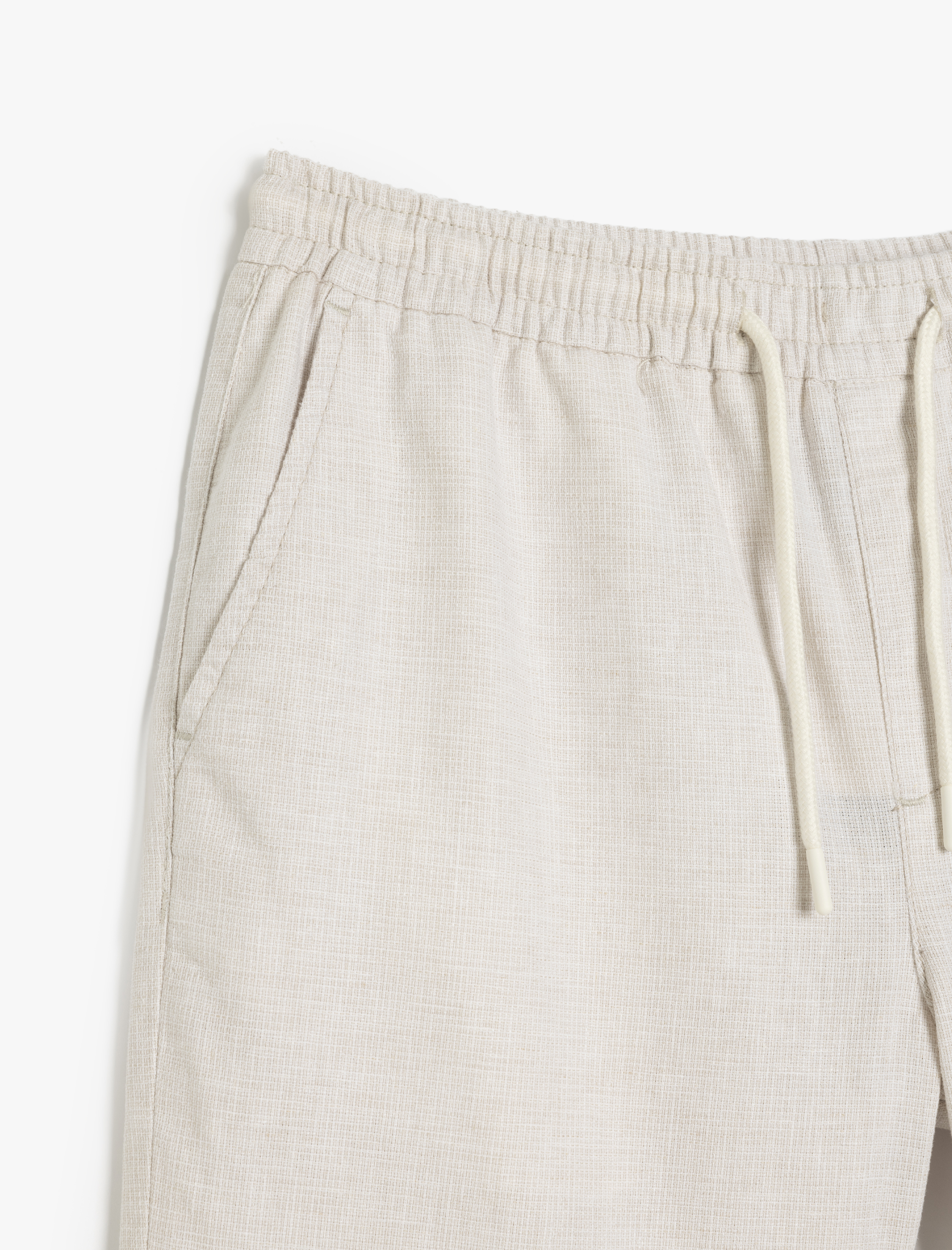   Keten Karışımlı Cep Detaylı Bermuda Çizgili Beli Bağcıklı Şort