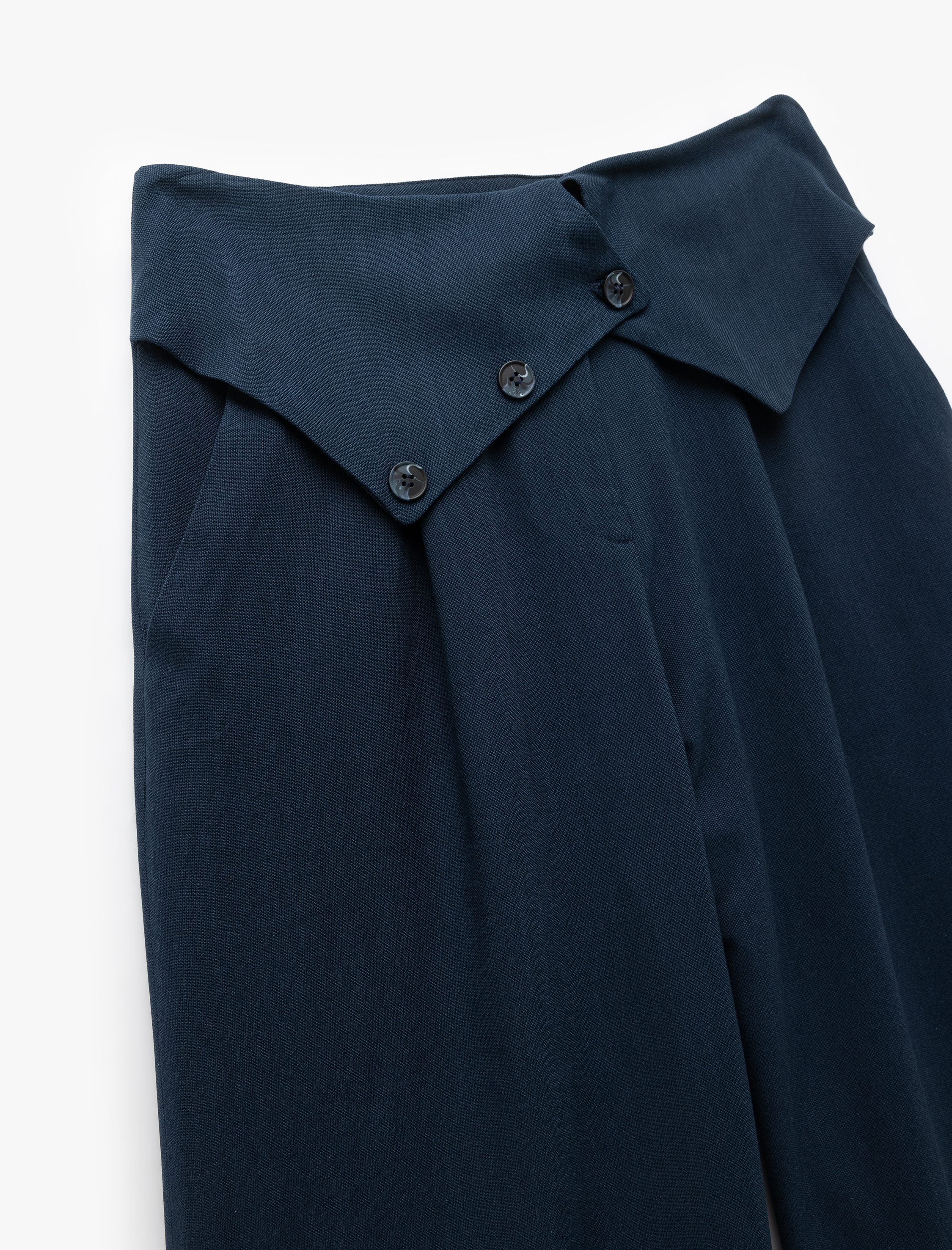   Asimetrik Bel Detaylı Cepli Viskon Kumaş Geniş Paça Pantolon