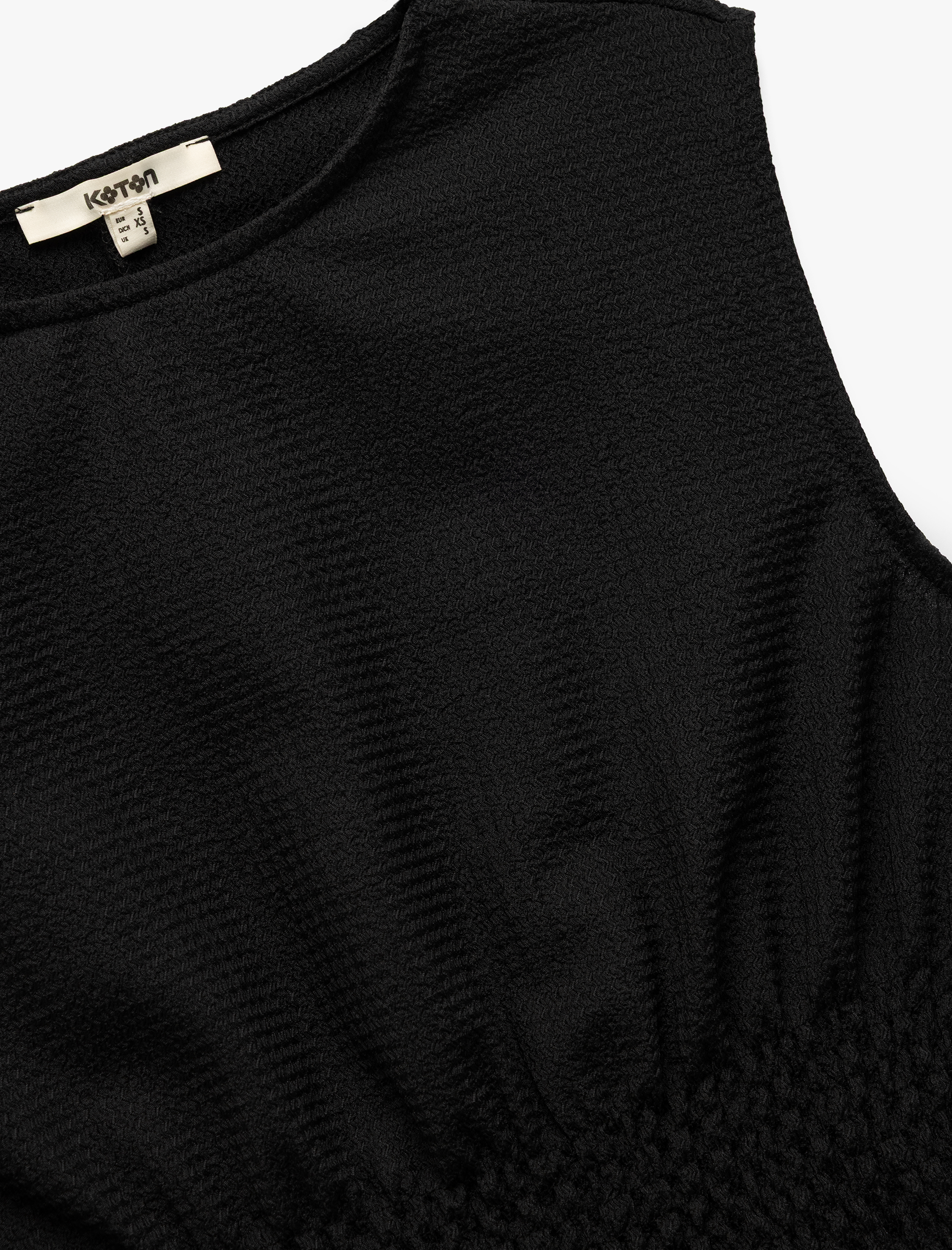   Slim Fit Bürümcük Kumaş Gipeli Kayık Yaka Kolsuz Bluz