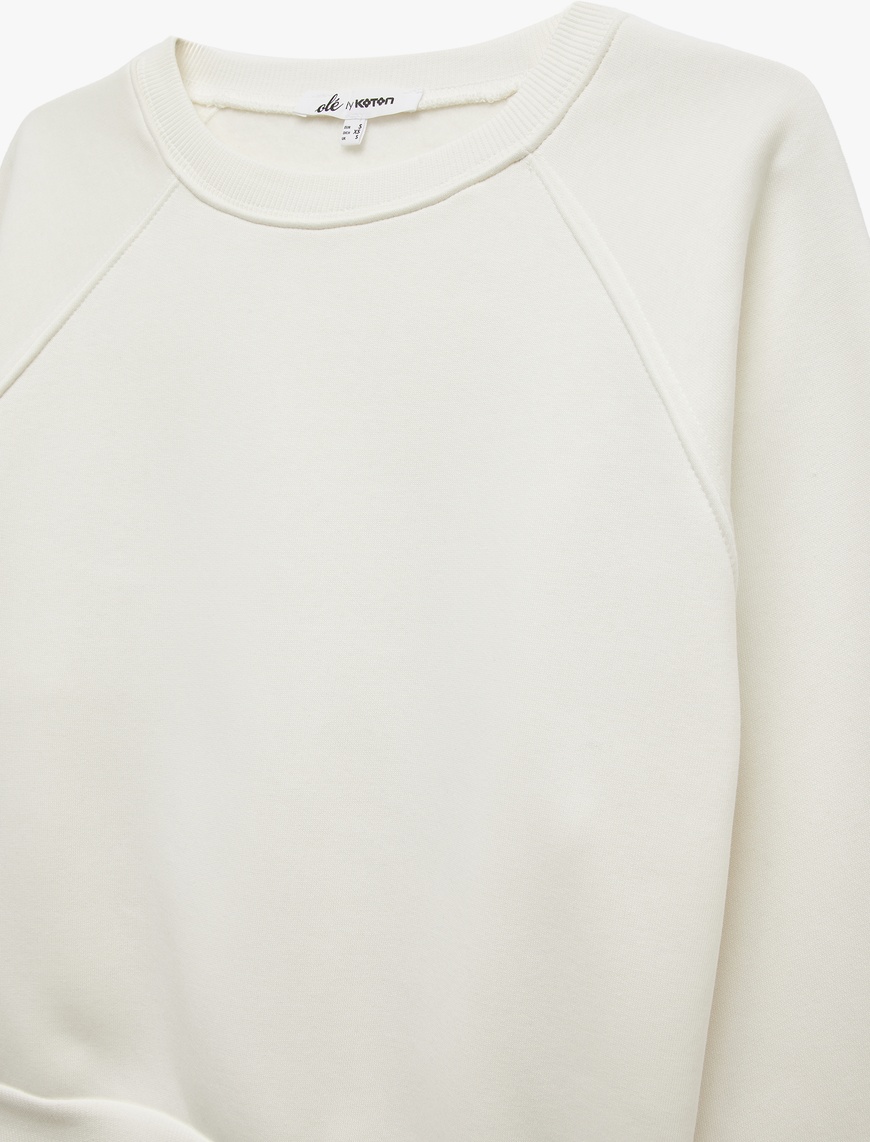   Üç İplik Şardonlu Dikiş Detaylı Bisiklet Yaka Oversize Sweatshirt