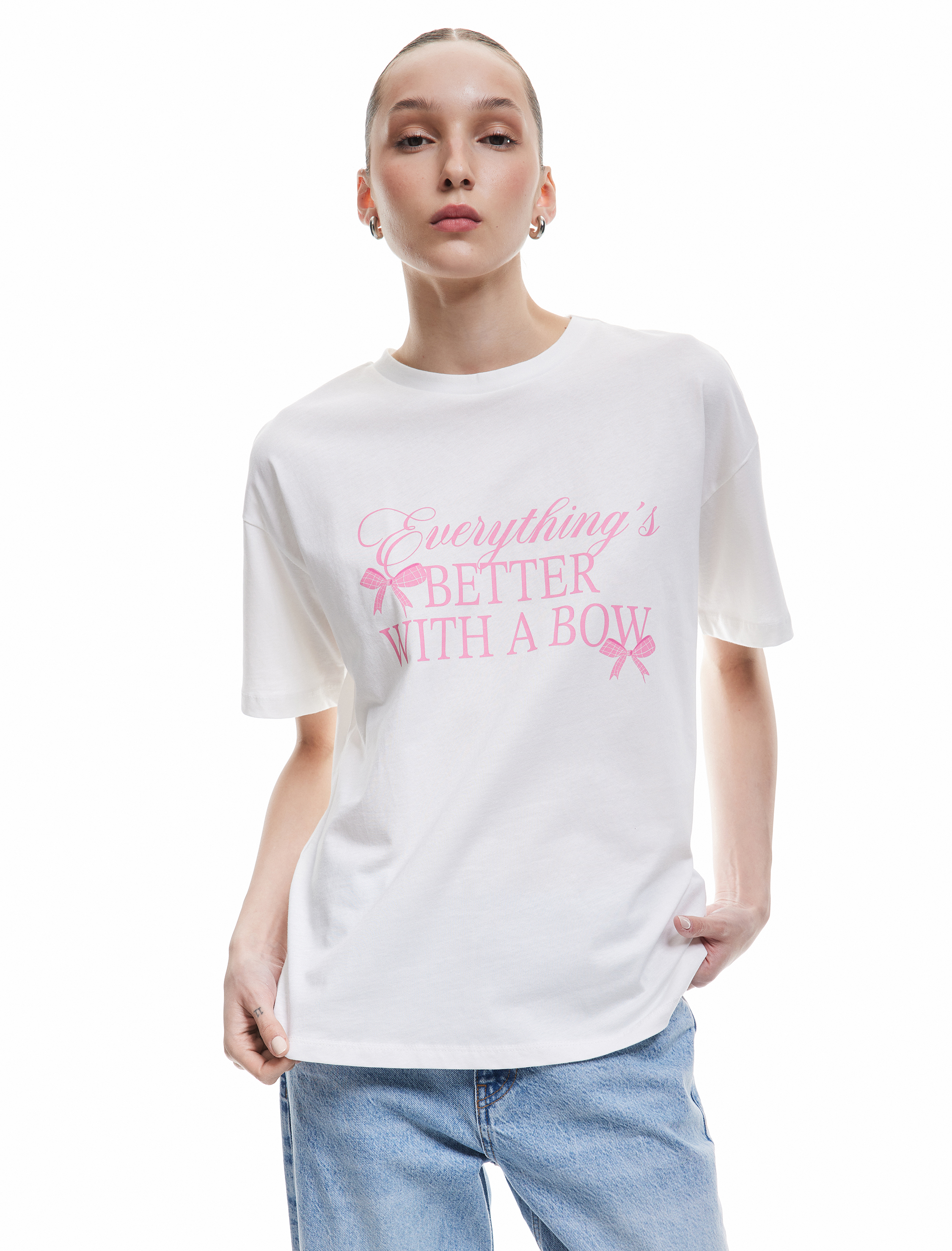   Kısa Kollu Bisiklet Yaka Pamuklu Fiyonk Baskılı Oversize Tişört