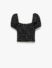 Kalp Yaka Kısa Balon Kollu Çiçekli Crop Bluz