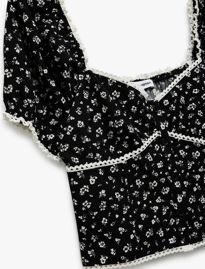  Kalp Yaka Kısa Balon Kollu Çiçekli Crop Bluz