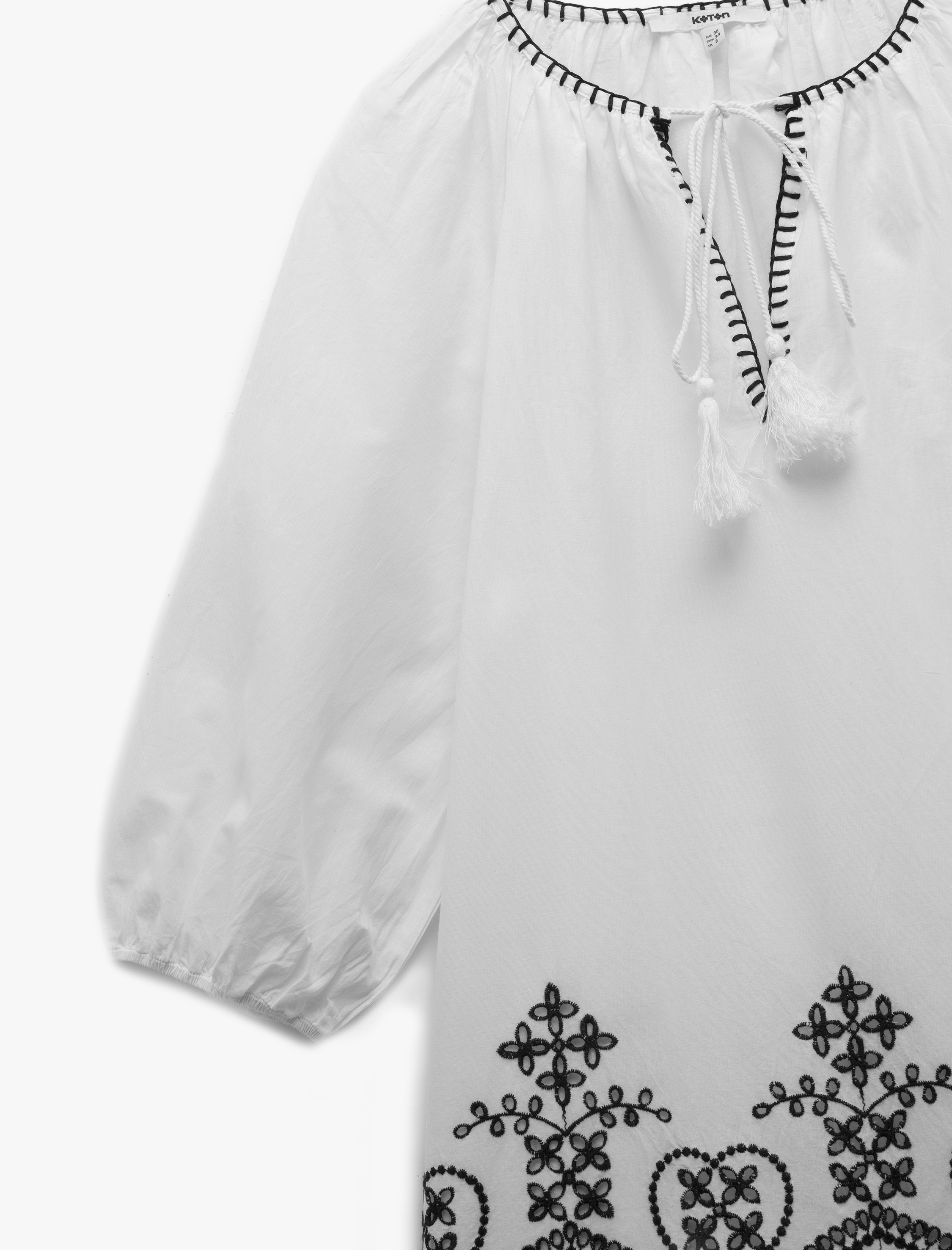   Pamuklu Astarlı Etnik Desenli Uzun Balon Kol Diz Üstü Elbise