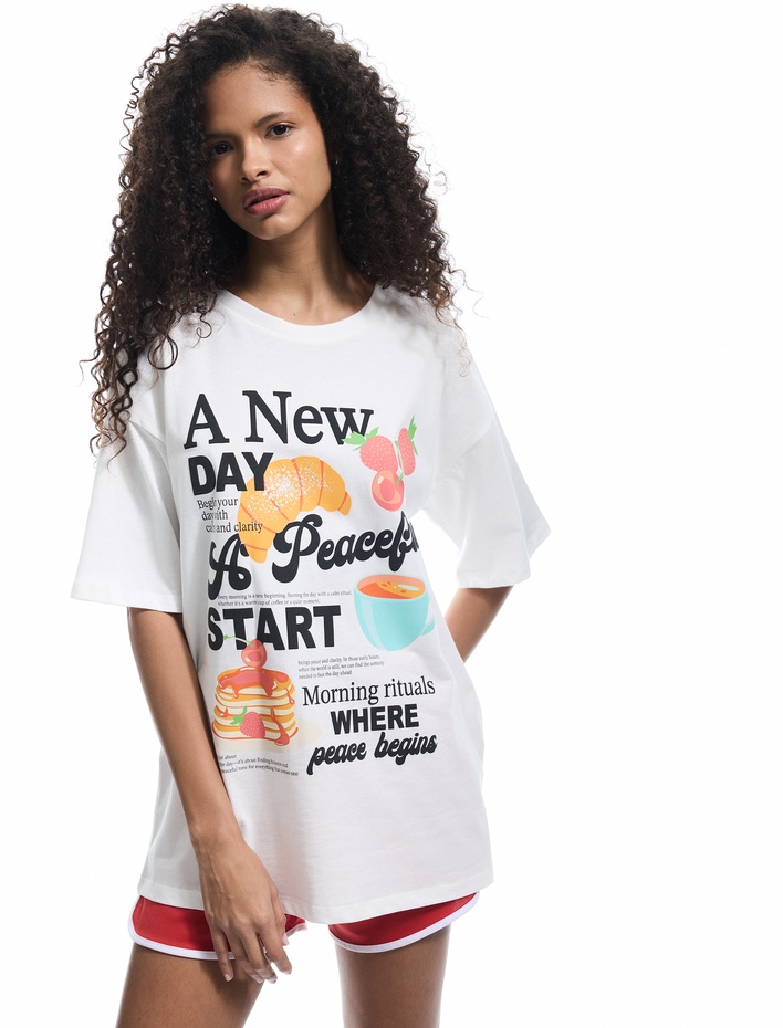  Kısa Kollu Bisiklet Yaka Pamuklu Meyve Baskılı Tişört