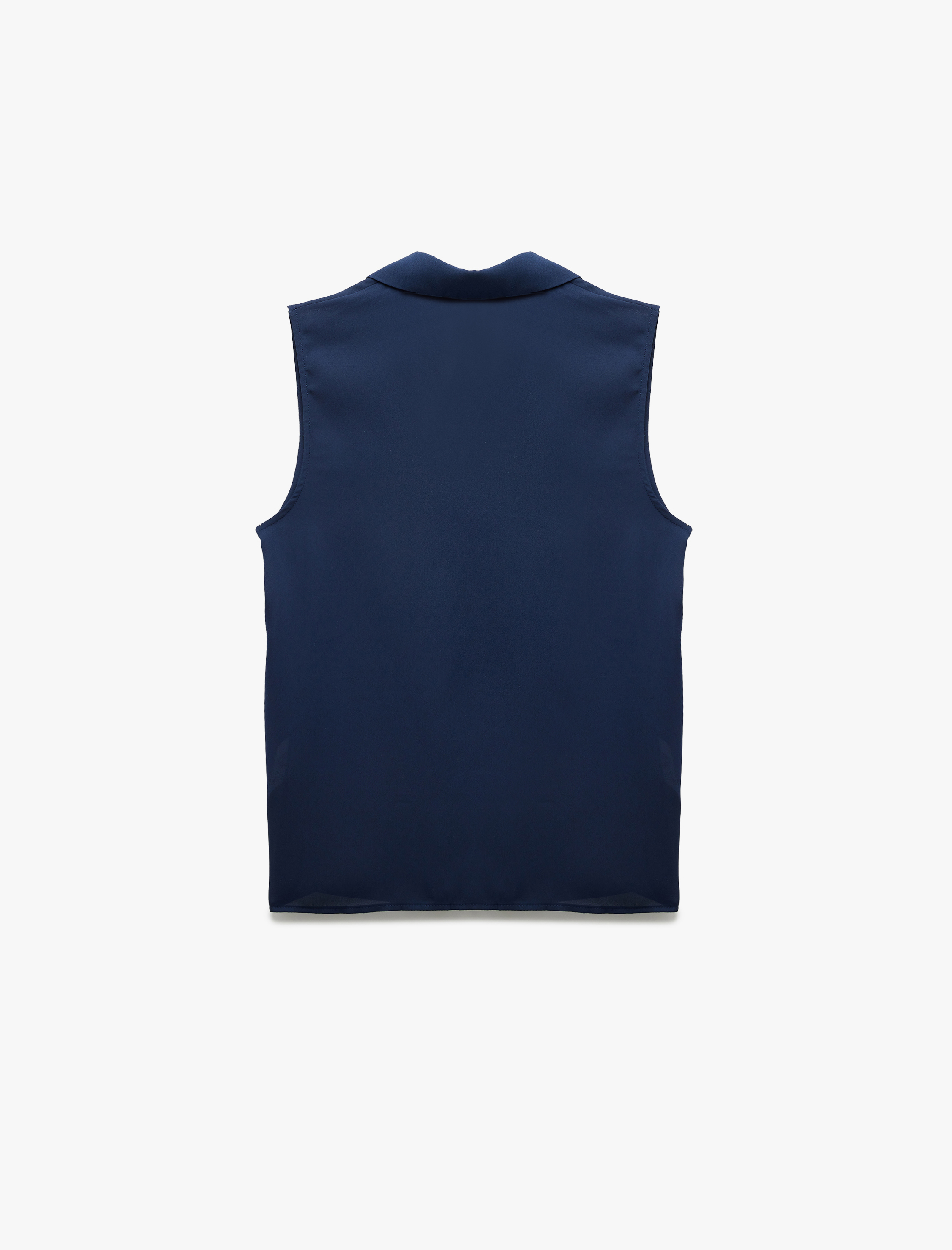   Düğmeli Aplike Detaylı Klasik Yaka Kolsuz Keten Karışımlı Gömlek