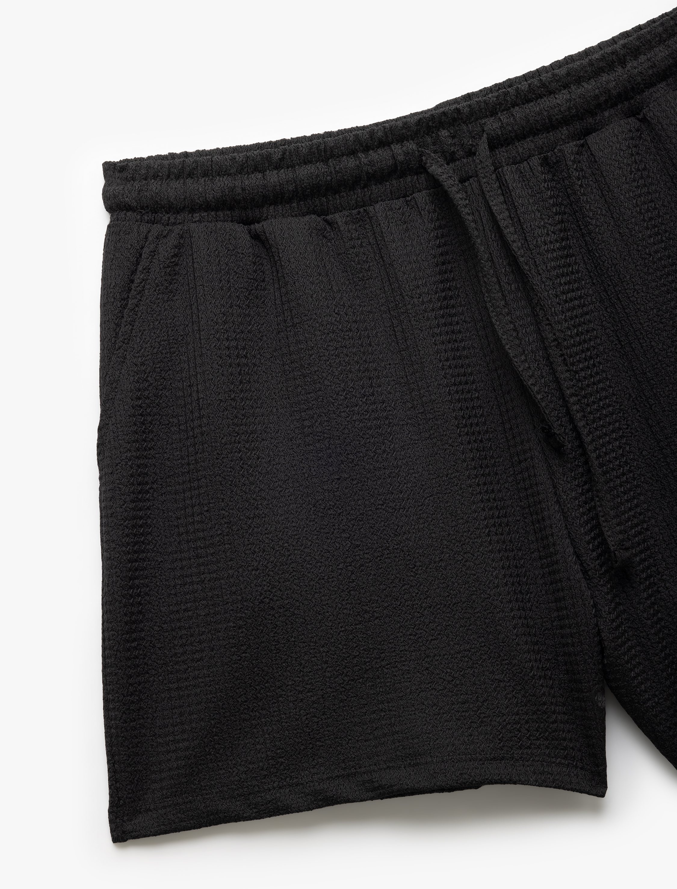   Beli Bağlamalı Bürümcük Kumaş Dokulu Cepli Mini Şort