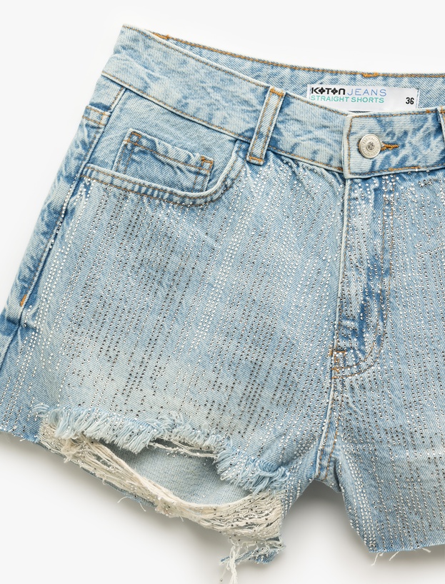 Yüksek Bel Rahat Kesim Pamuklu Yırtık Mini Denim Şort_5