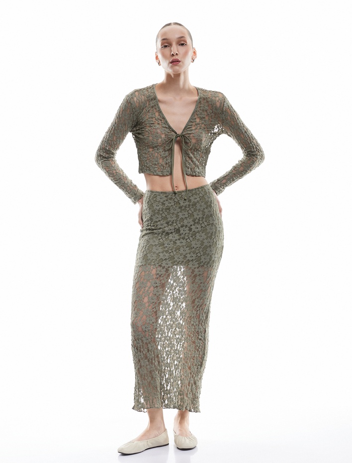  Dantel Detaylı Uzun Kollu Bağcıklı Hırka