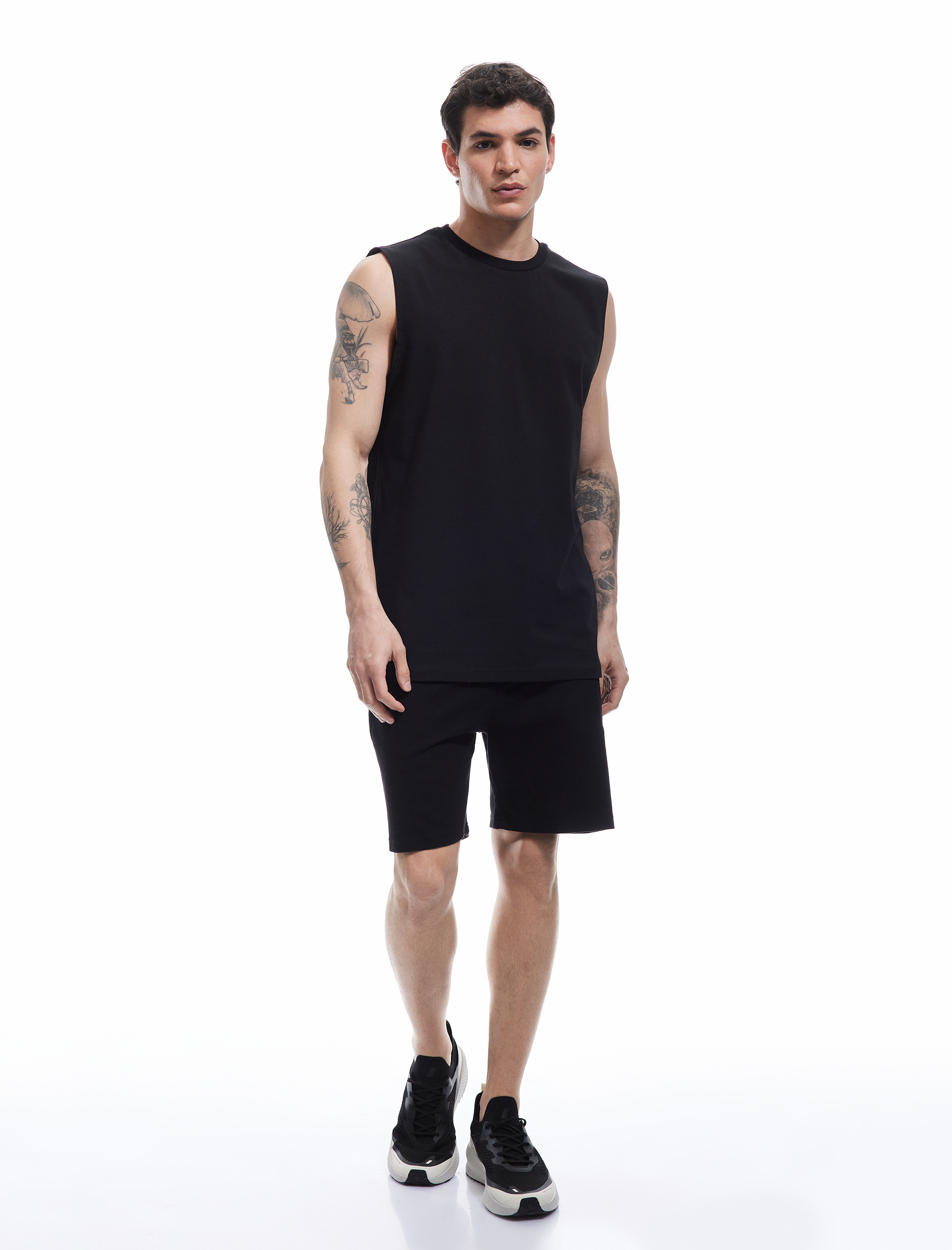   Pamuklu Bisiklet Yaka Arkası Baskılı Oversize Spor Kolsuz Tişört