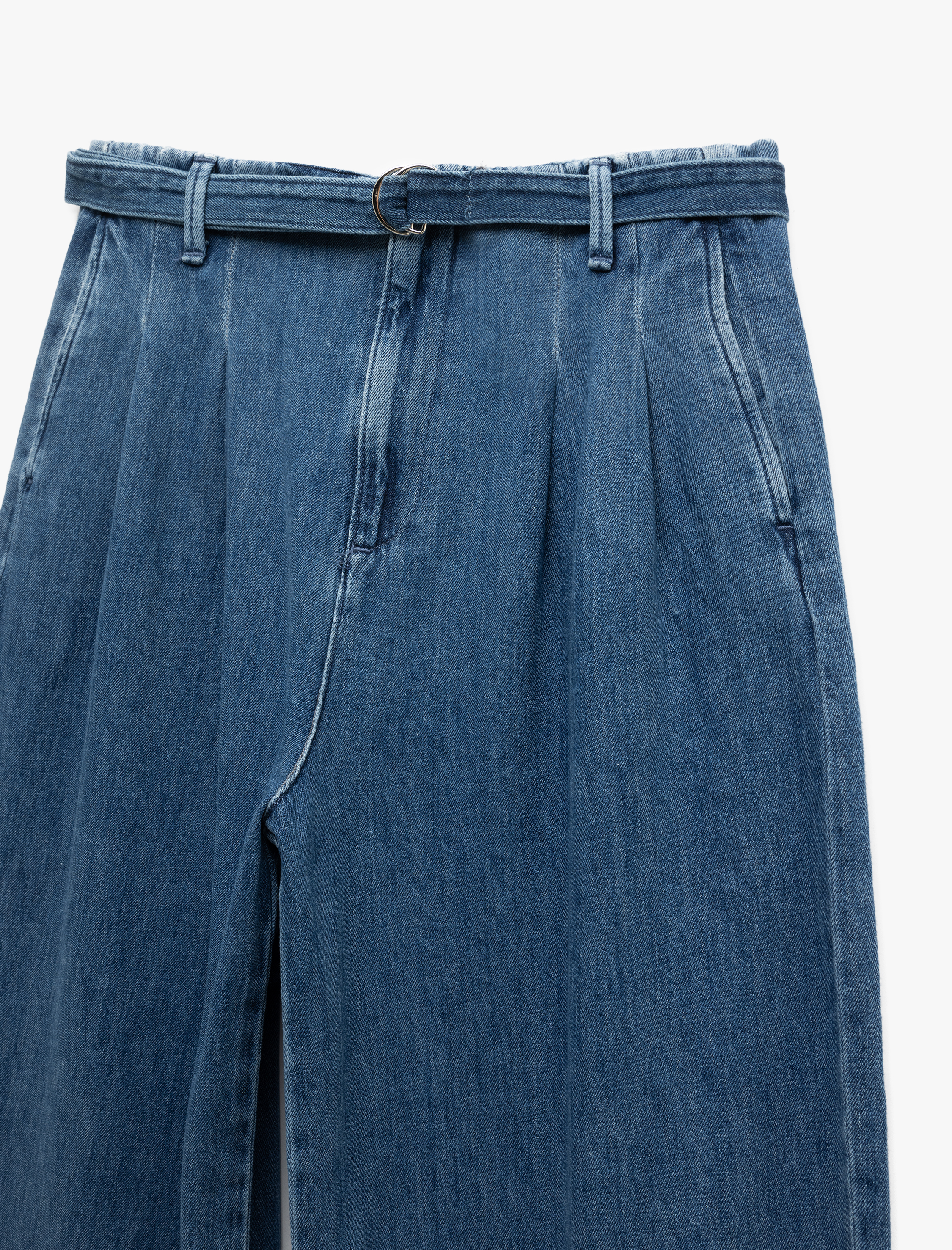   Yüksek Bel Geniş Paça Kemer Detaylı Pileli Jean Pantolon