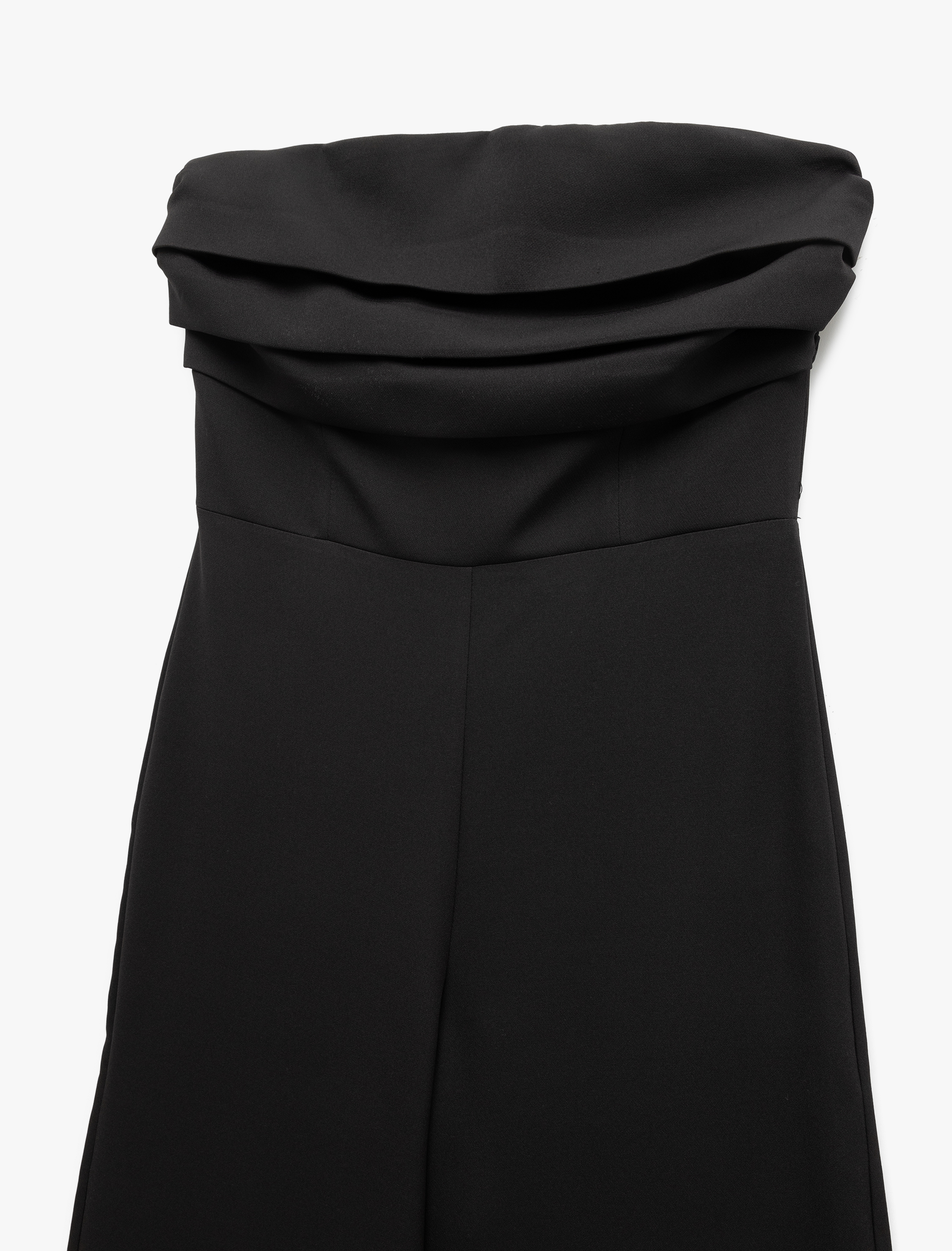   Uzun Geniş Paça Kat Detaylı Straplez Tulum