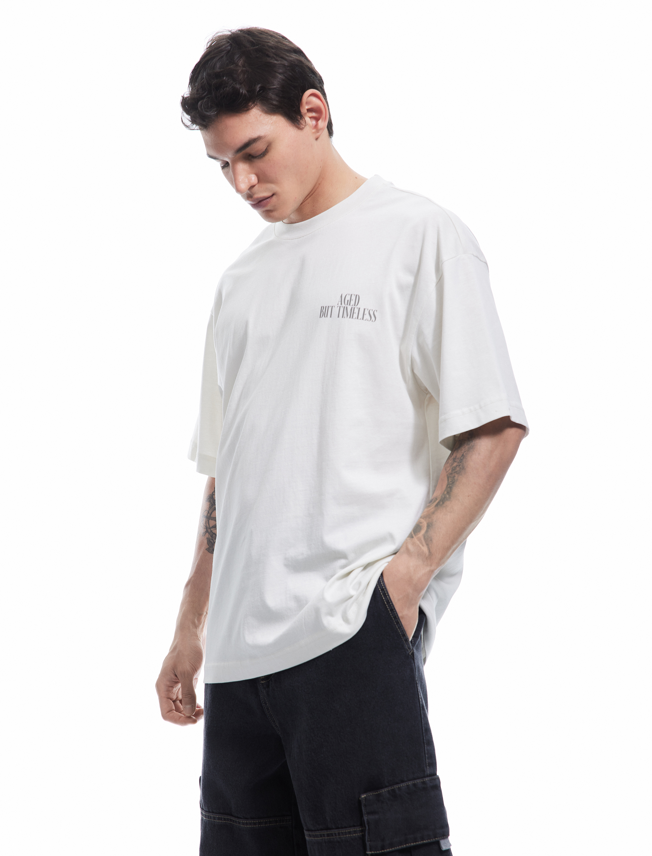   Arkası Baskılı Pamuklu Kısa Kollu Bisiklet Yaka Oversize Tişört