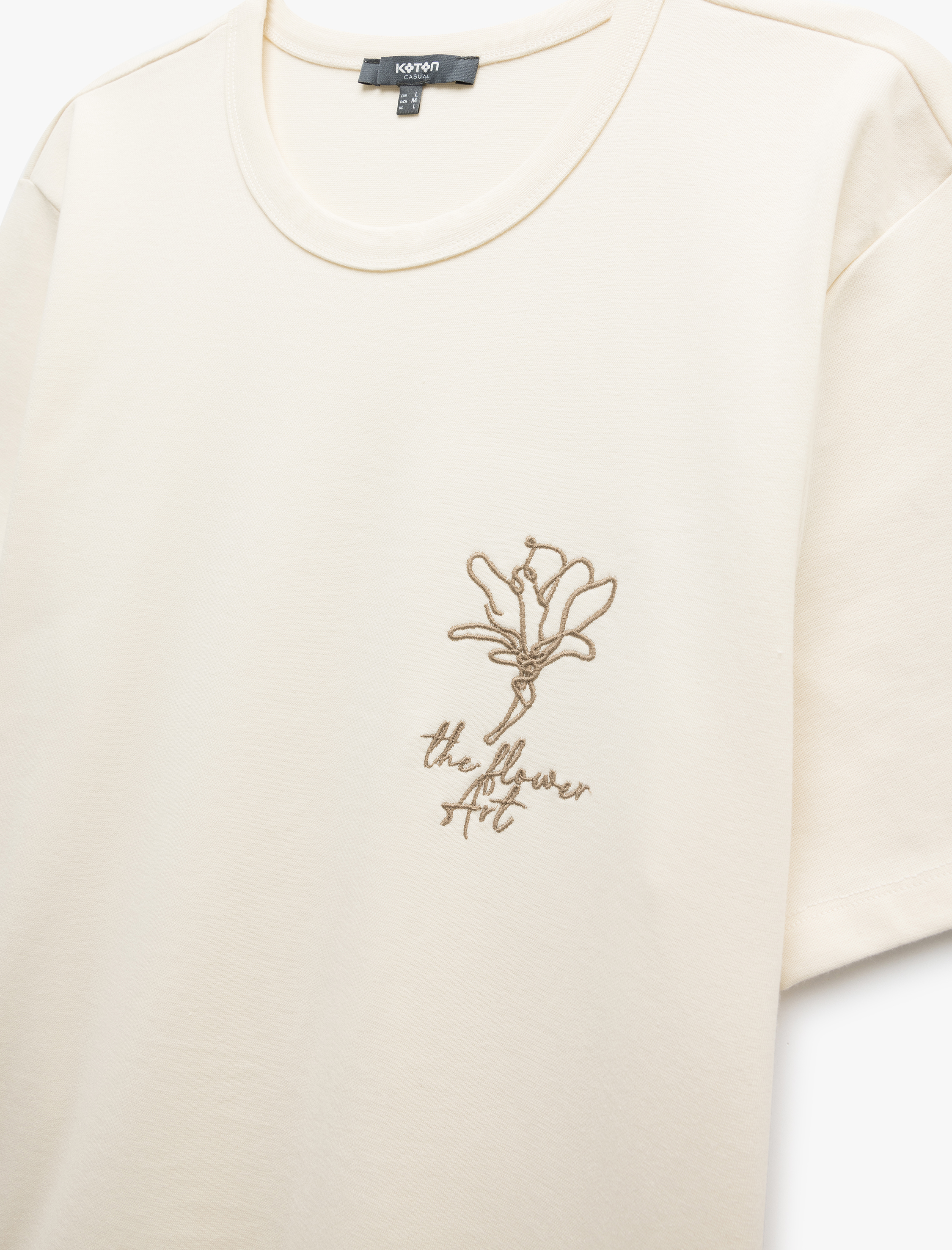   Kısa Kollu Bisiklet Yaka Pamuklu İşlemeli Slim Fit Tişört