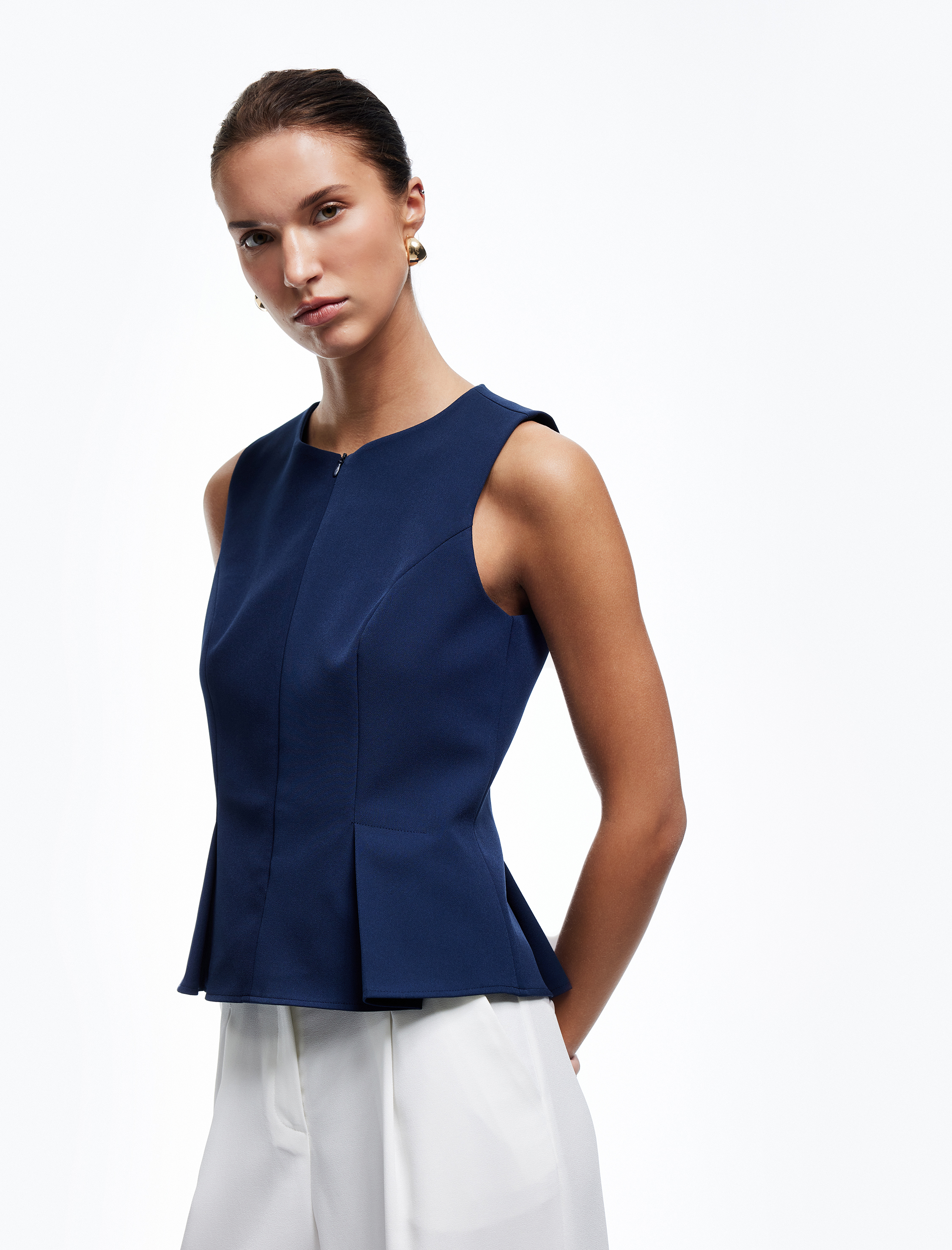   Fermuar Detaylı Kolsuz Bisiklet Yaka Yelek