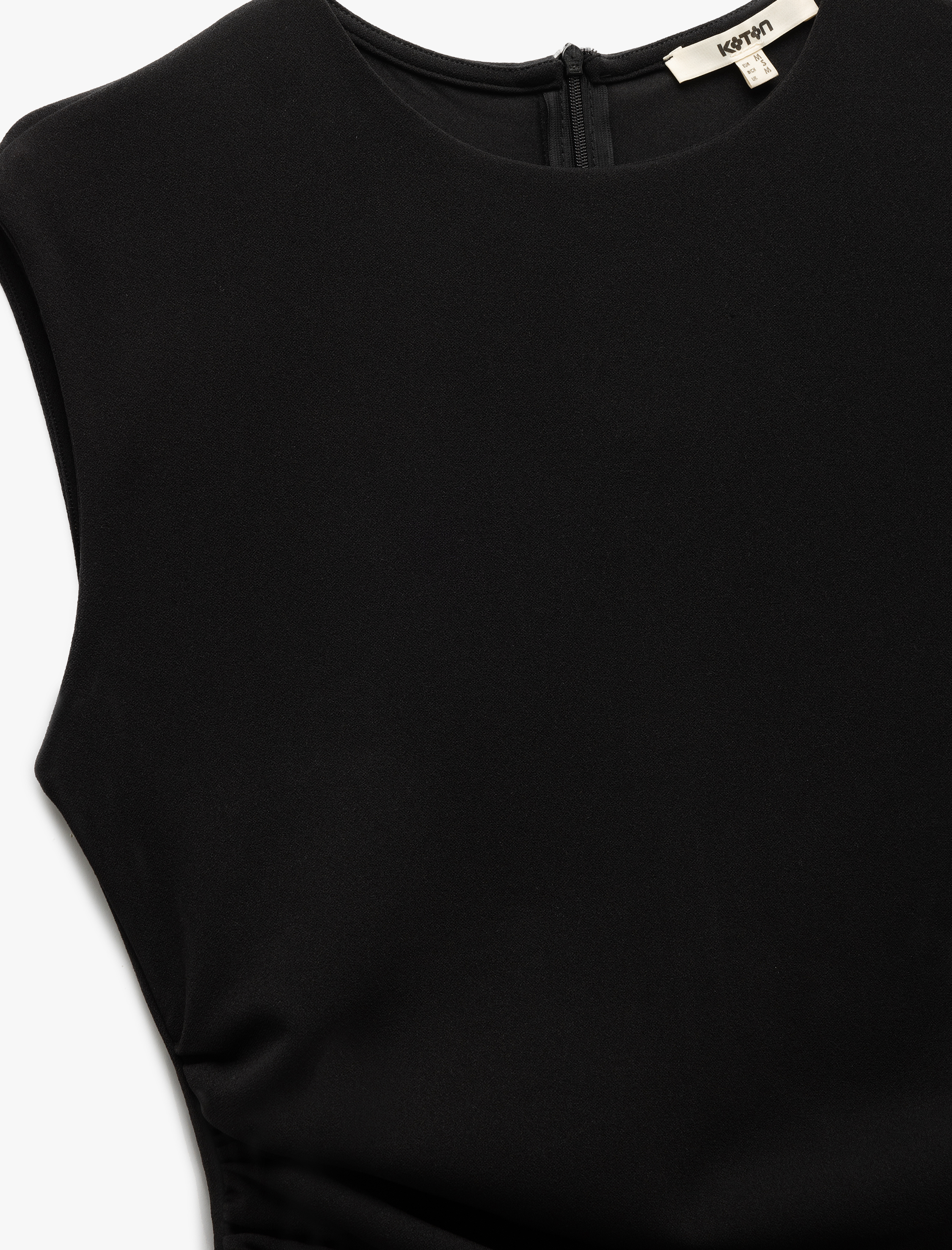   Krep Scuba Kumaş Drapeli Kolsuz Bisiklet Yaka Mini Elbise