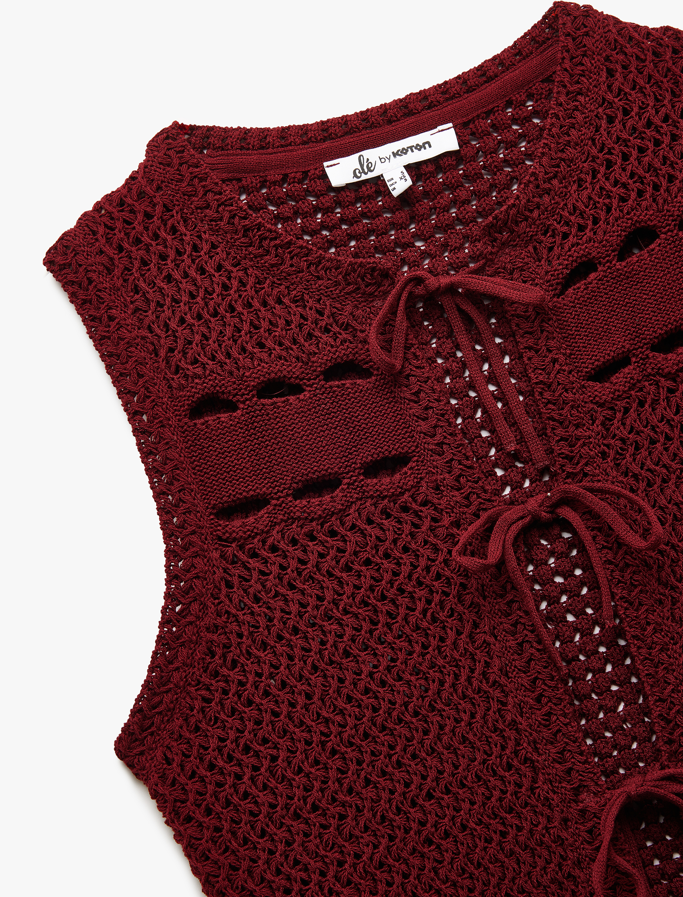   V Yaka Kolsuz Saç Örgü Detaylı Bağcıklı Dar Kesim Yelek