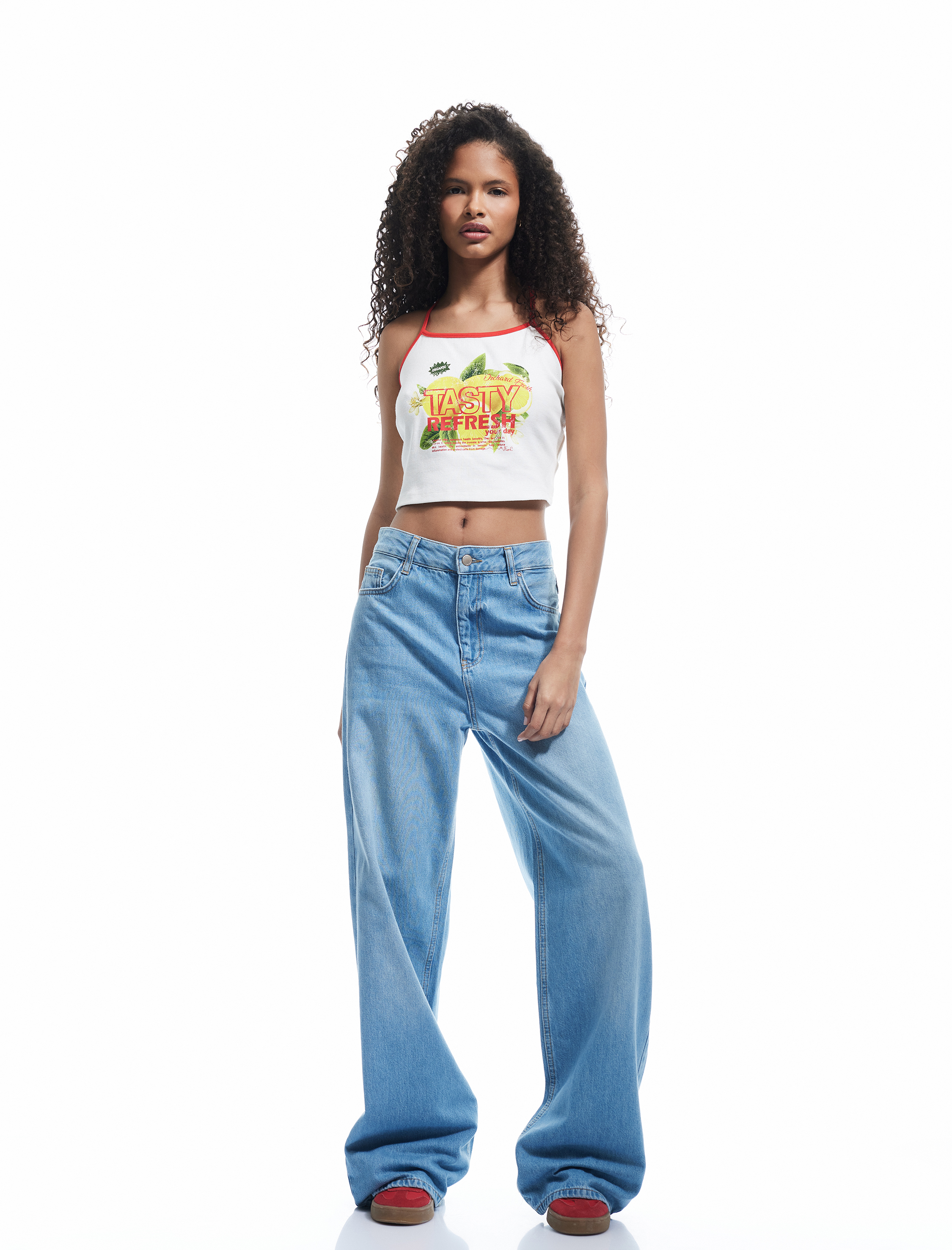   Pamuklu Kolsuz Limon Baskılı Bağcıklı Crop Dar Kesim Halter Yaka Bluz