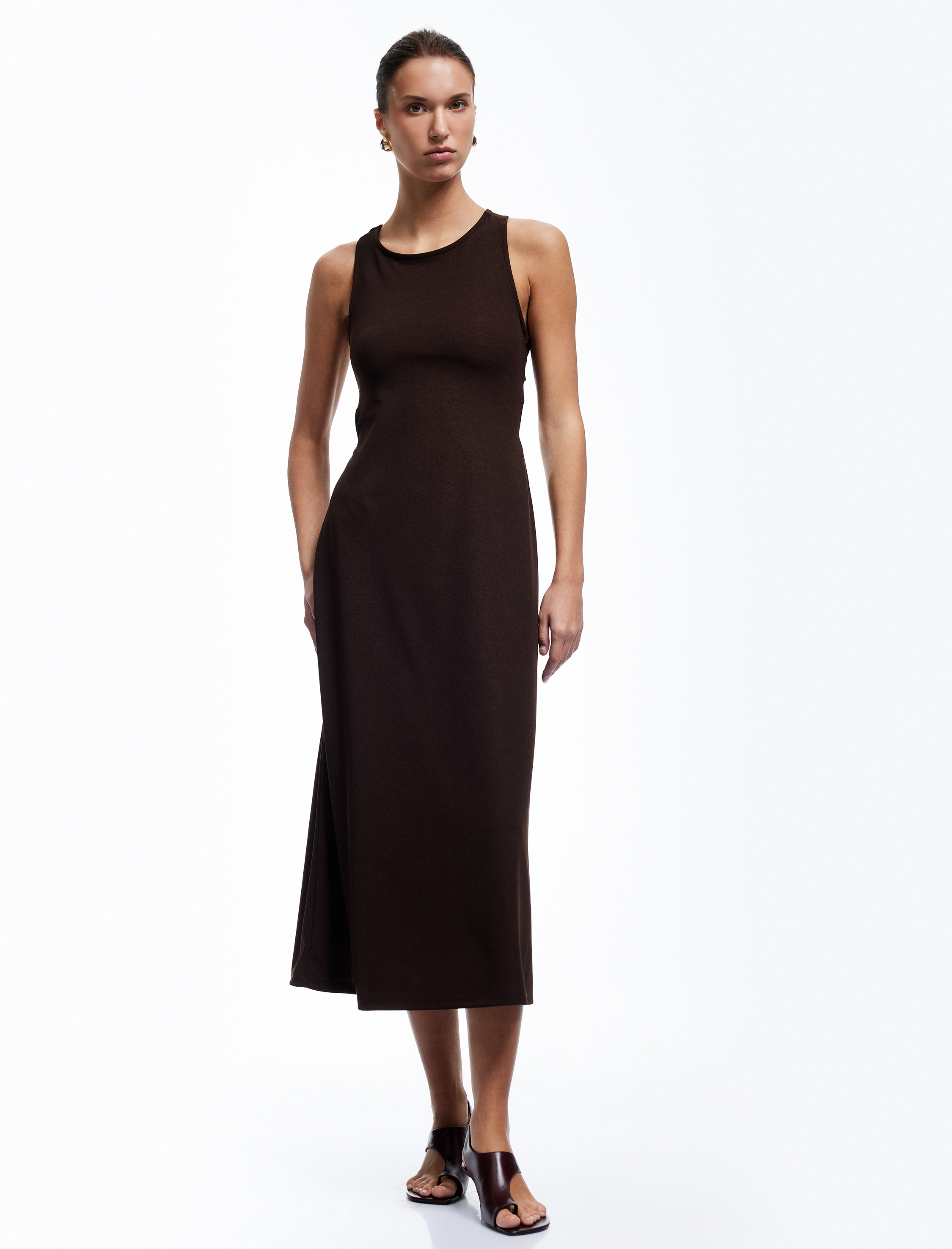   Yuvarlak Yaka Kolsuz Arkası Çapraz Askılı Sırt Dekolteli Uzun Elbise