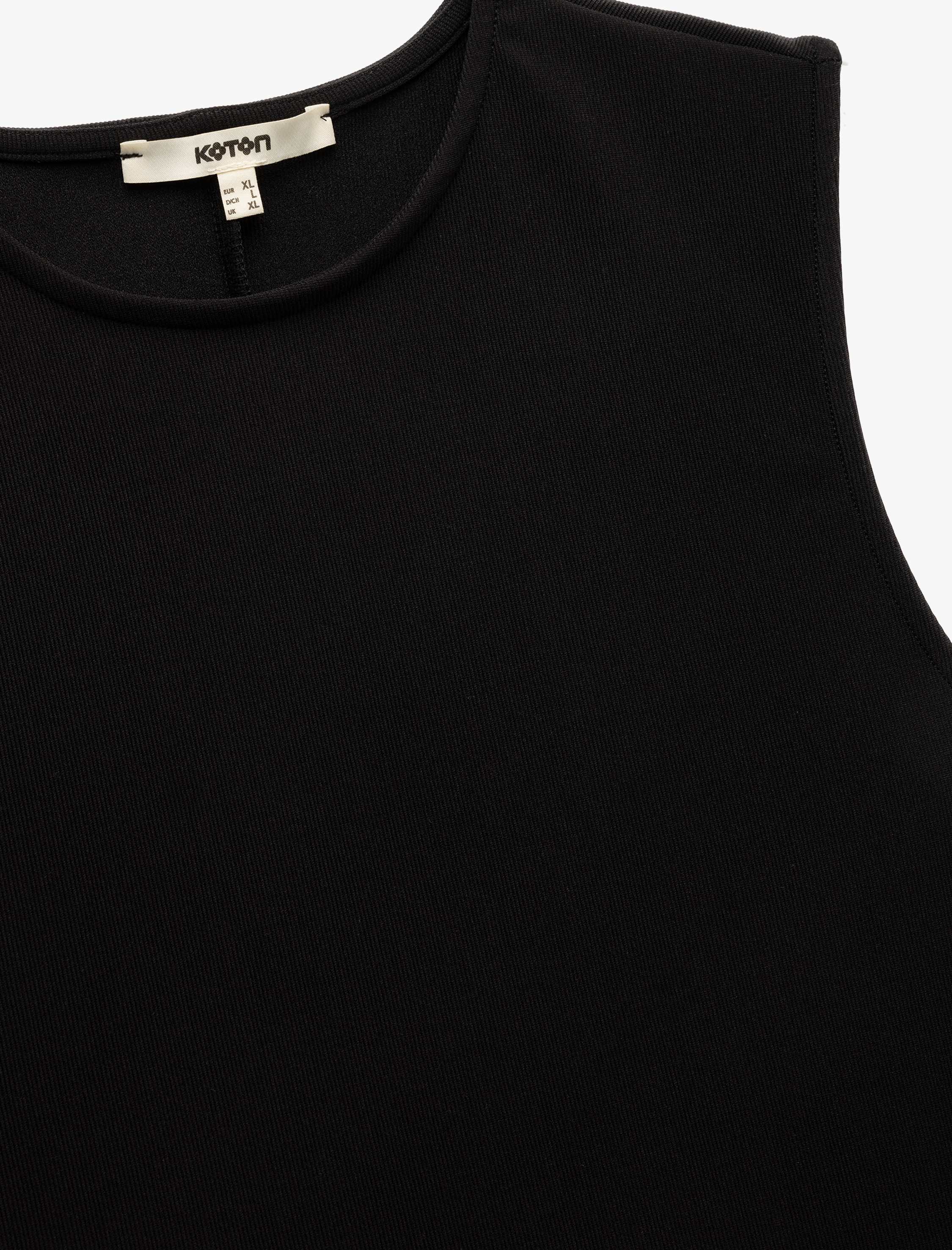   Bisiklet Yaka Slim Fit Metal Aksesuarlı Sırt Dekolteli Crop Bluz